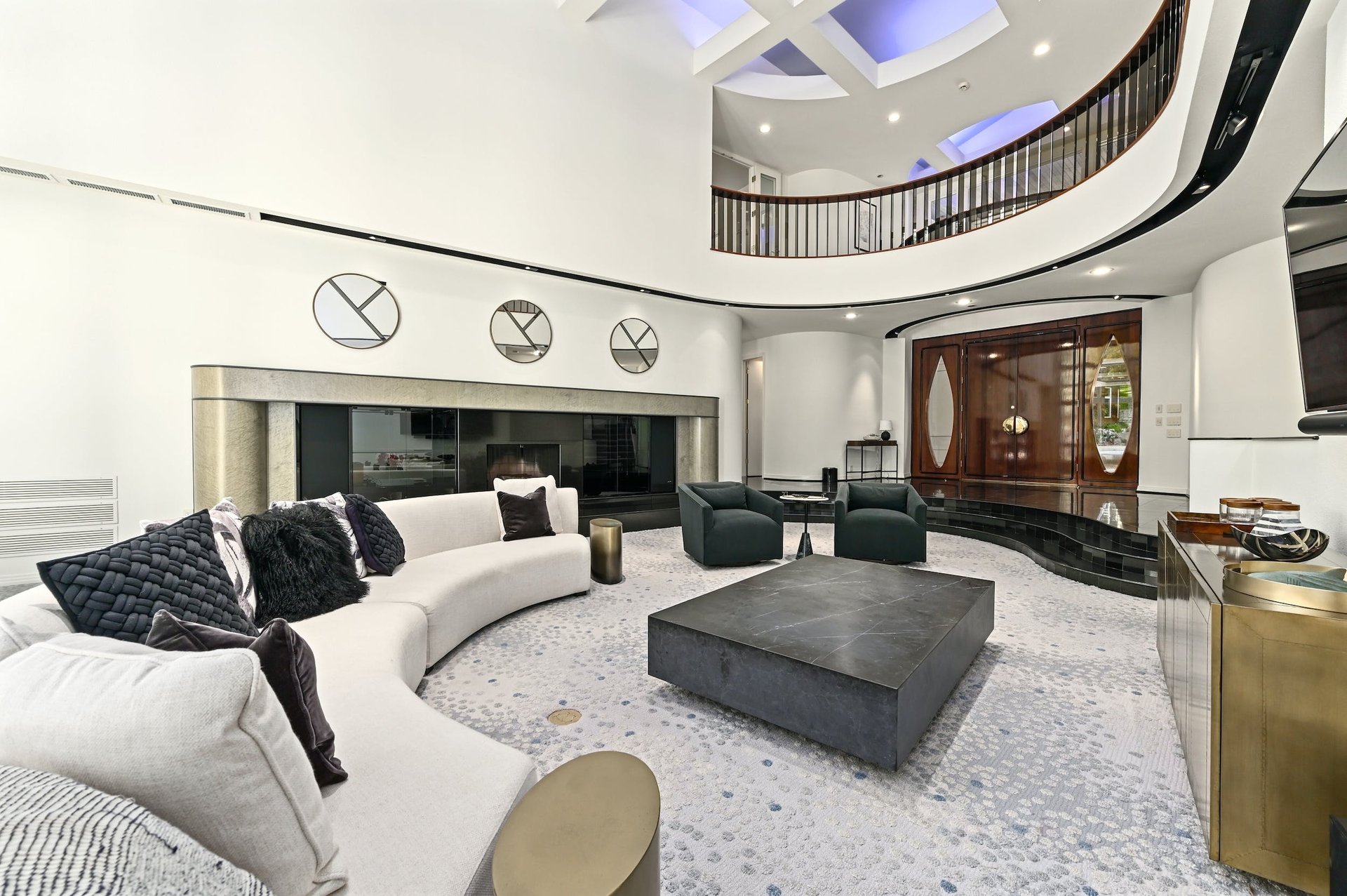 3511 Westlake Drive