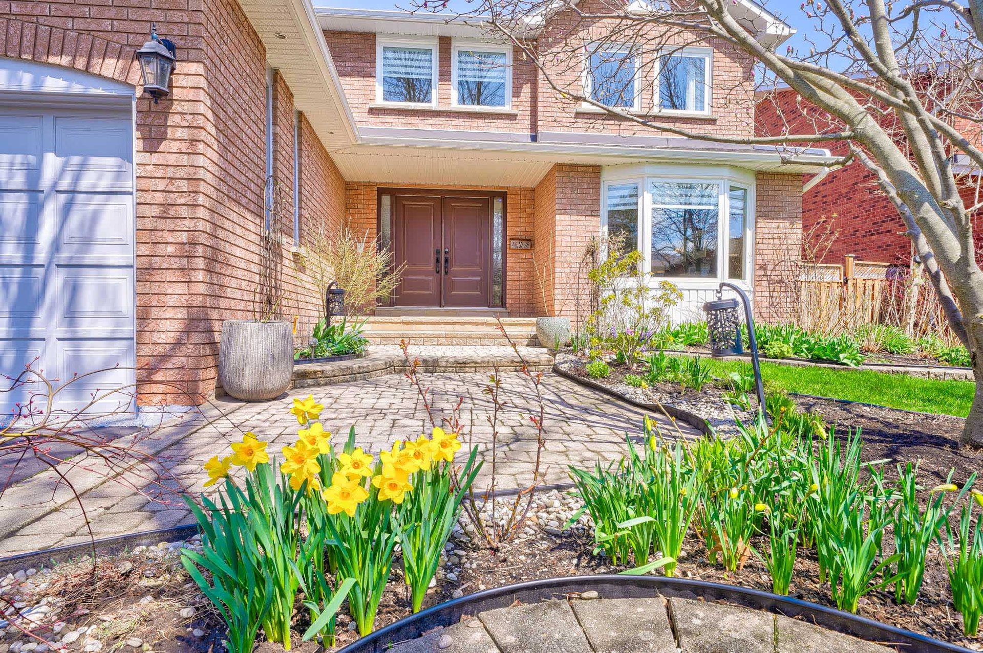 1237 Old Colony Rd