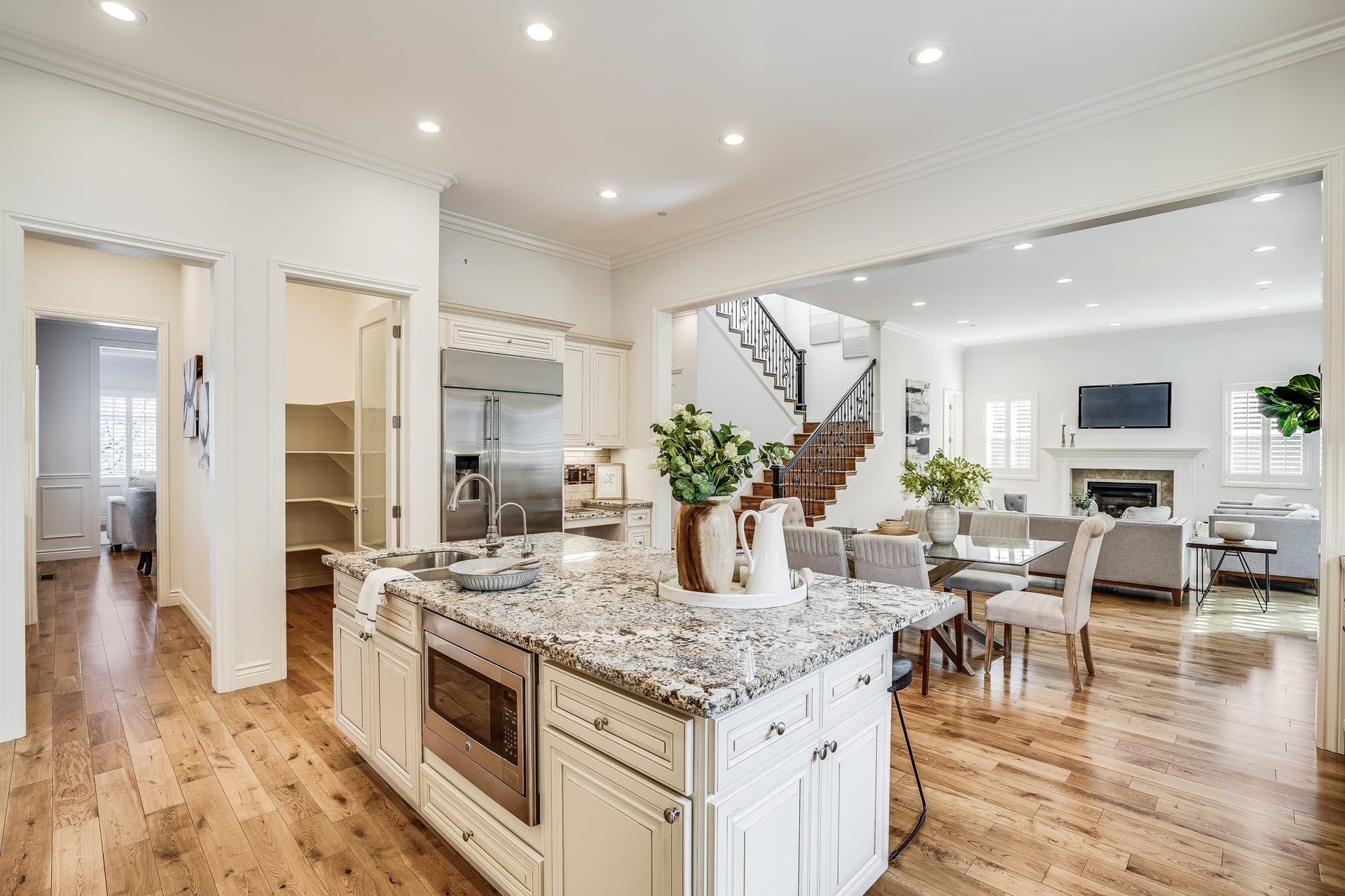 2809 Gardendale Drive
