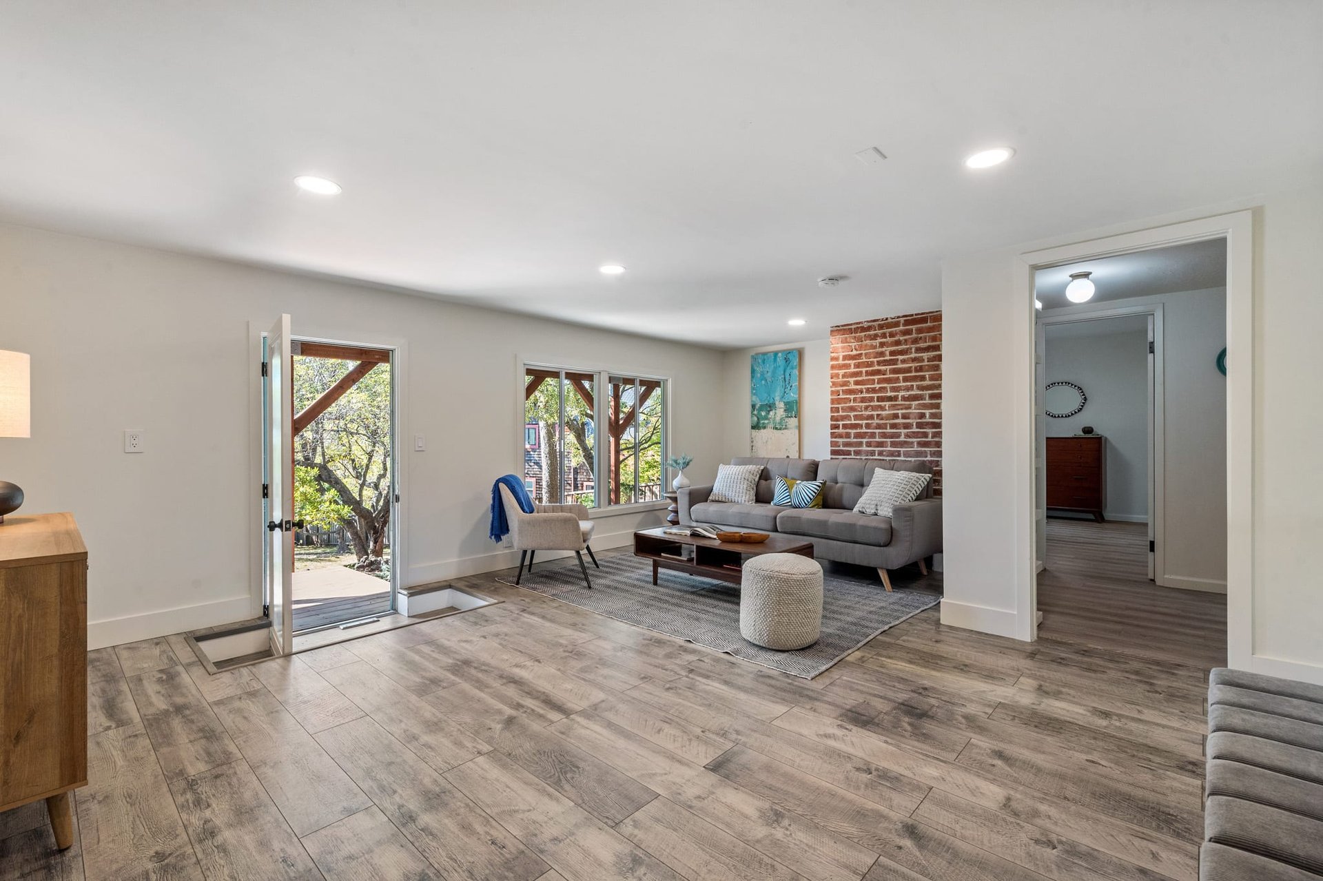865 Galvin Dr