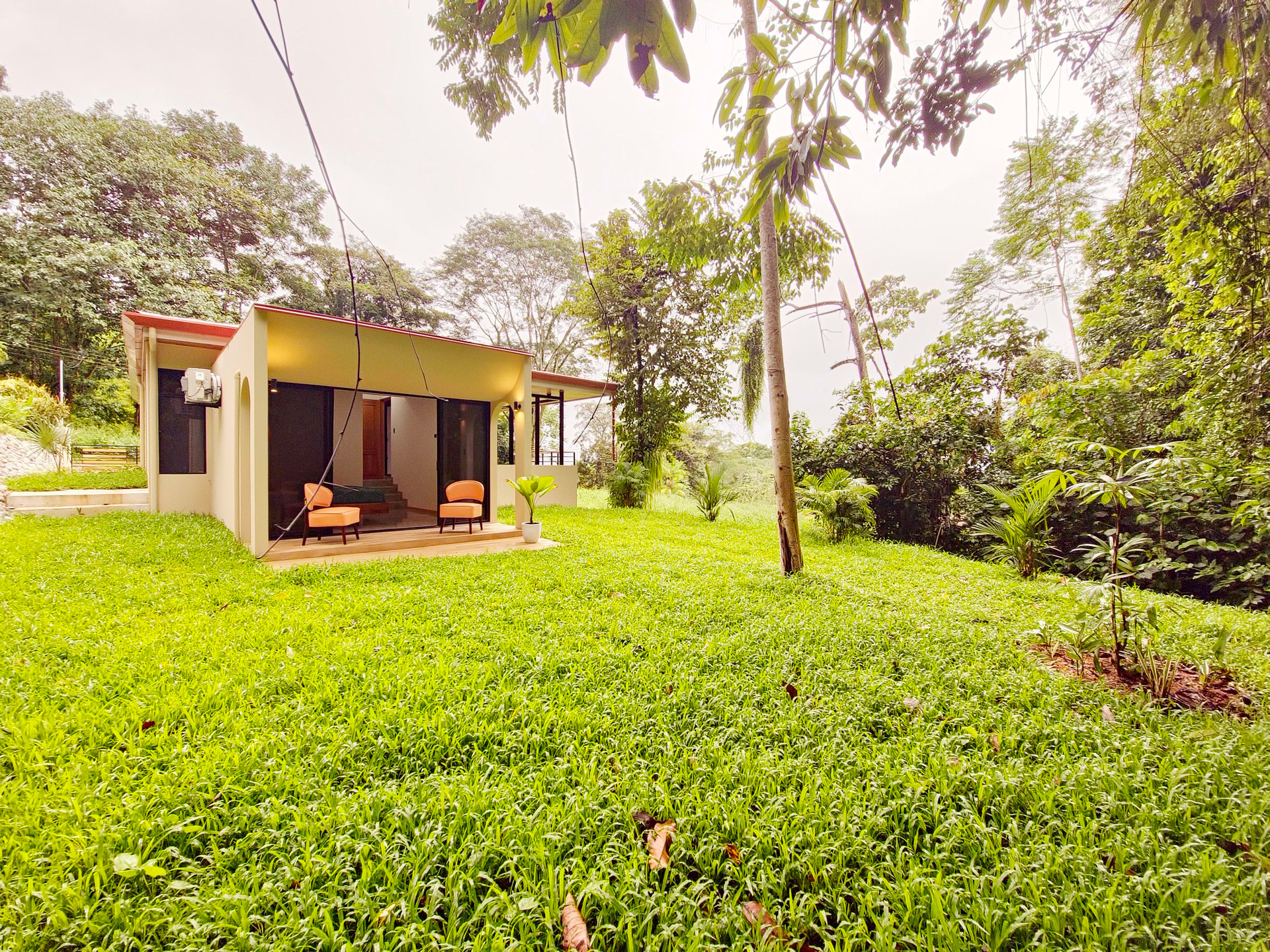 Jungle, Ocean, and exclusive elements to live in the tropics at Casa Elementum