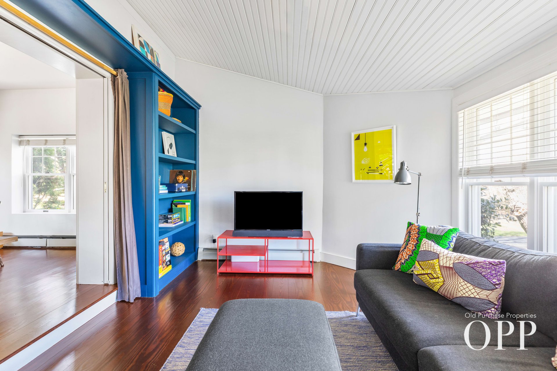 CEDAR-SHINGLED COTTAGE IN SOUTH VILLAGE LOCATION