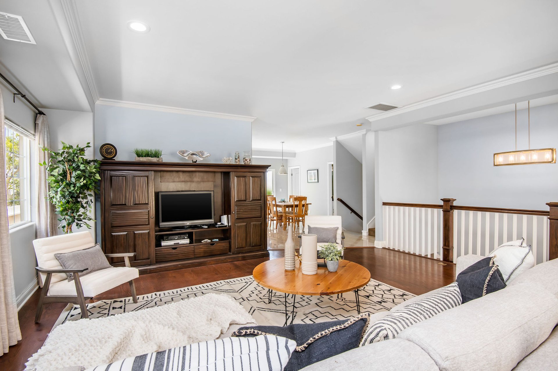 1044 7th Street