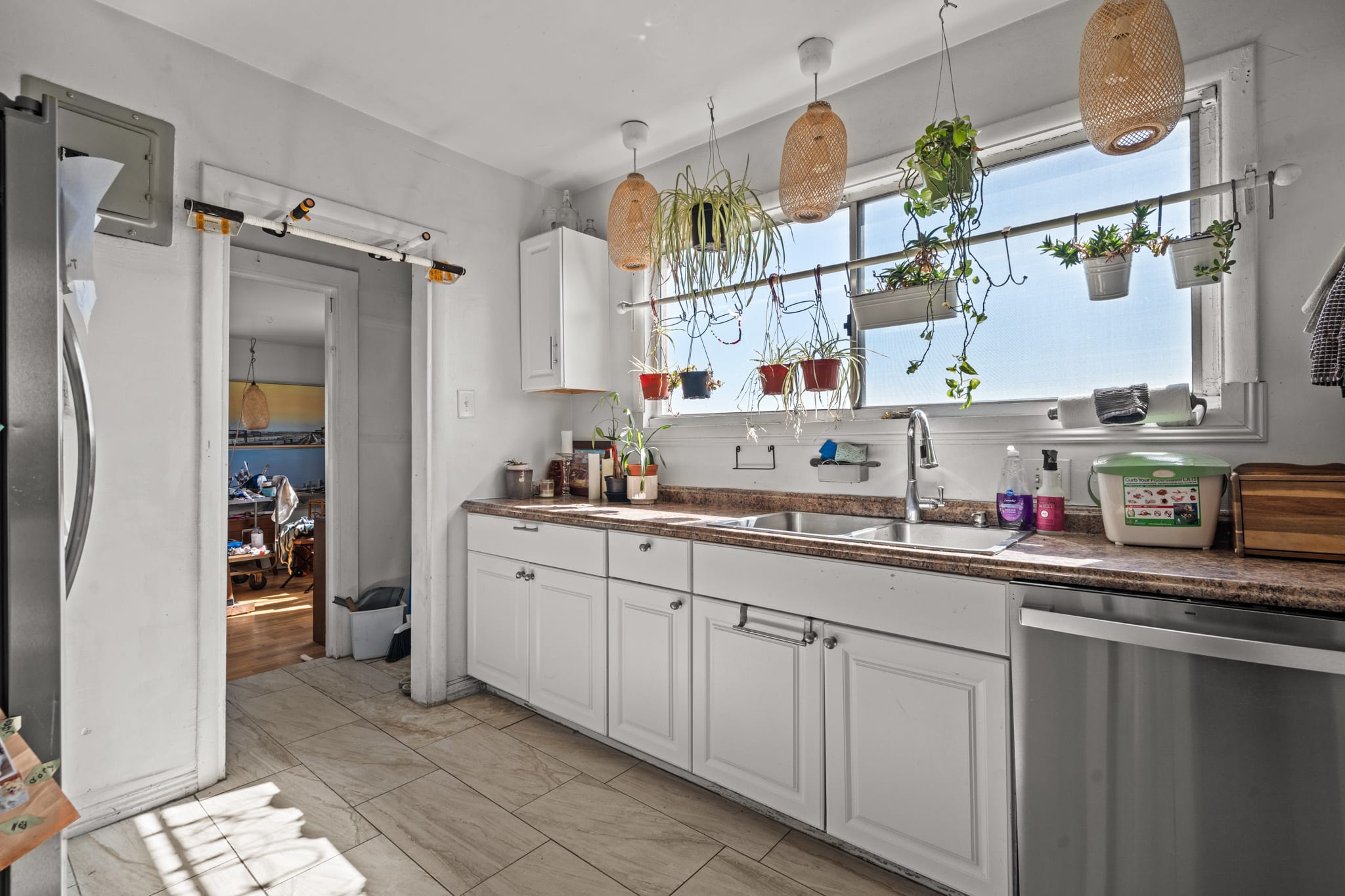 Wonderful Pride-of-Ownership Spanish 2-Story Duplex in Longwood Highlands