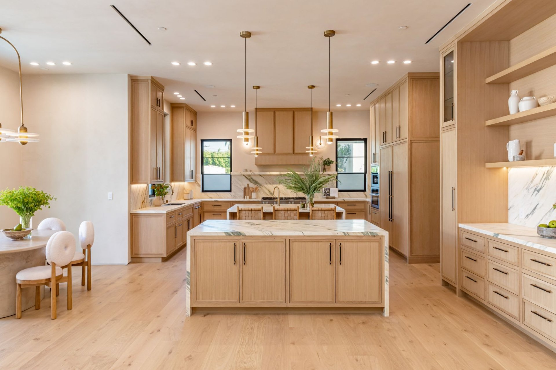 606 N Rexford Dr, Beverly Hills 