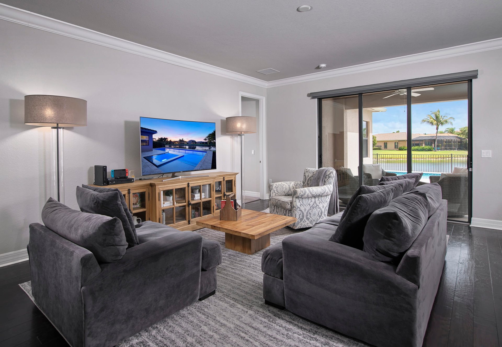 3649 Santaren CT