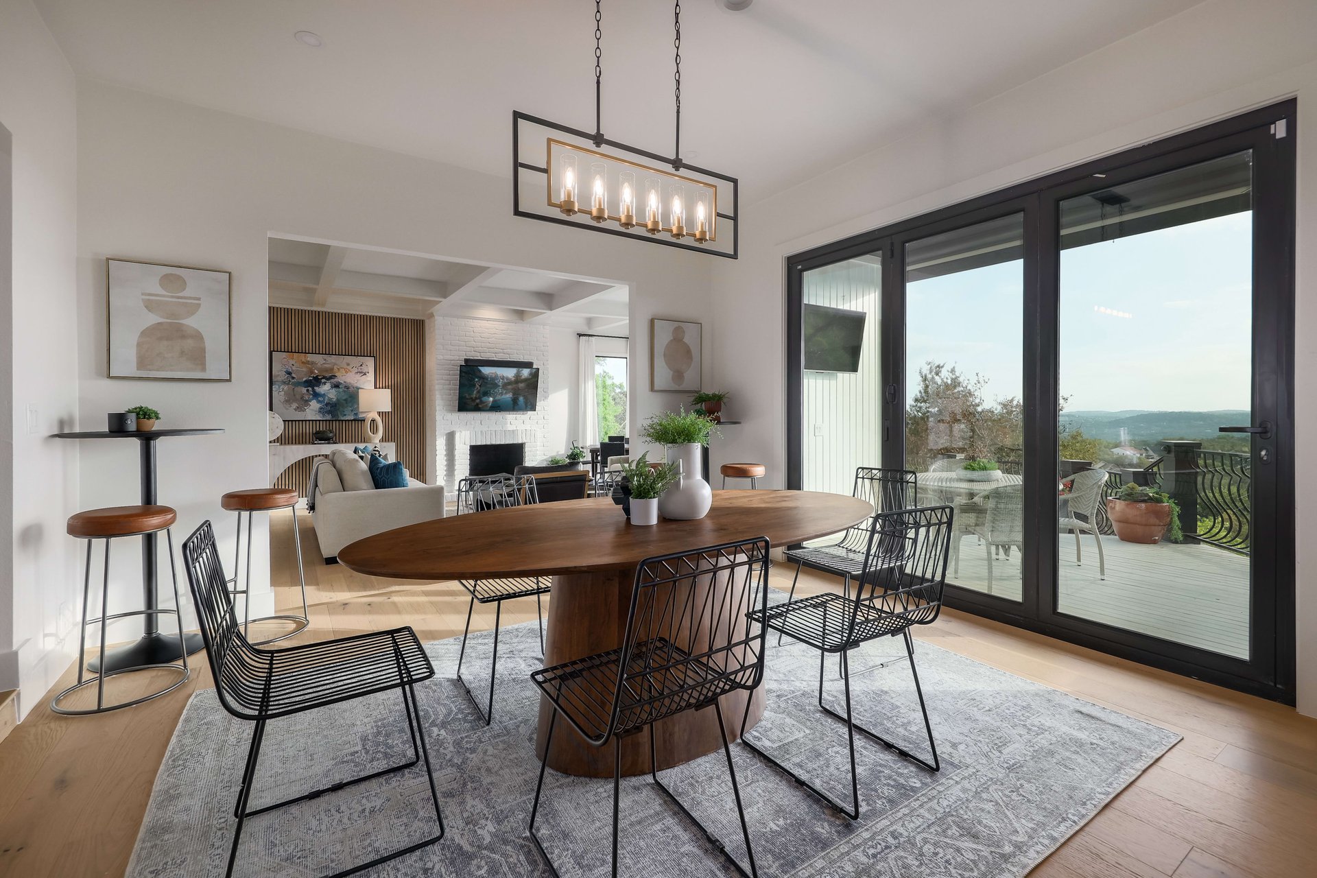 4303 Cat Mountain Drive