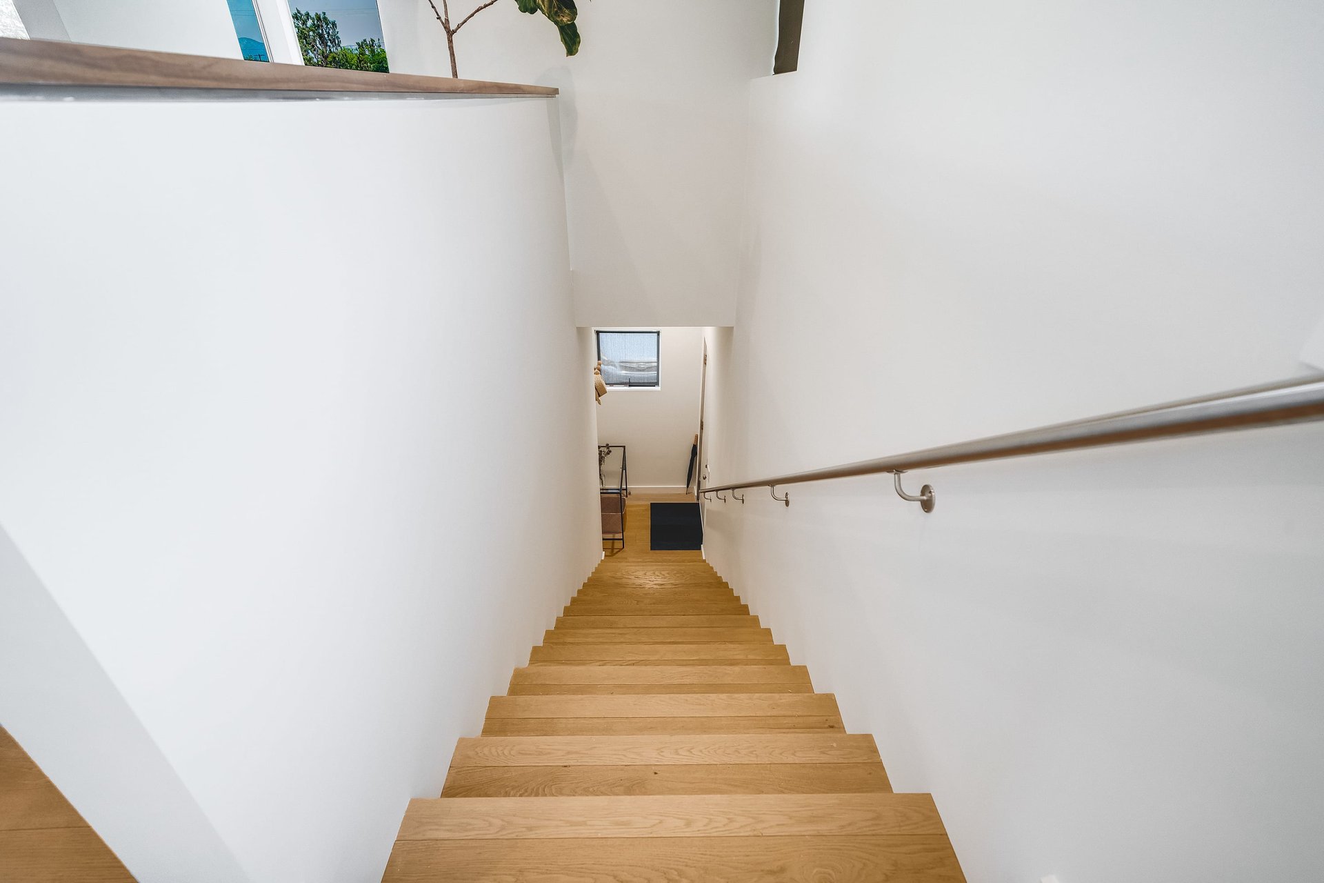 Studio City Modern 1 Bedroom + Office Loft