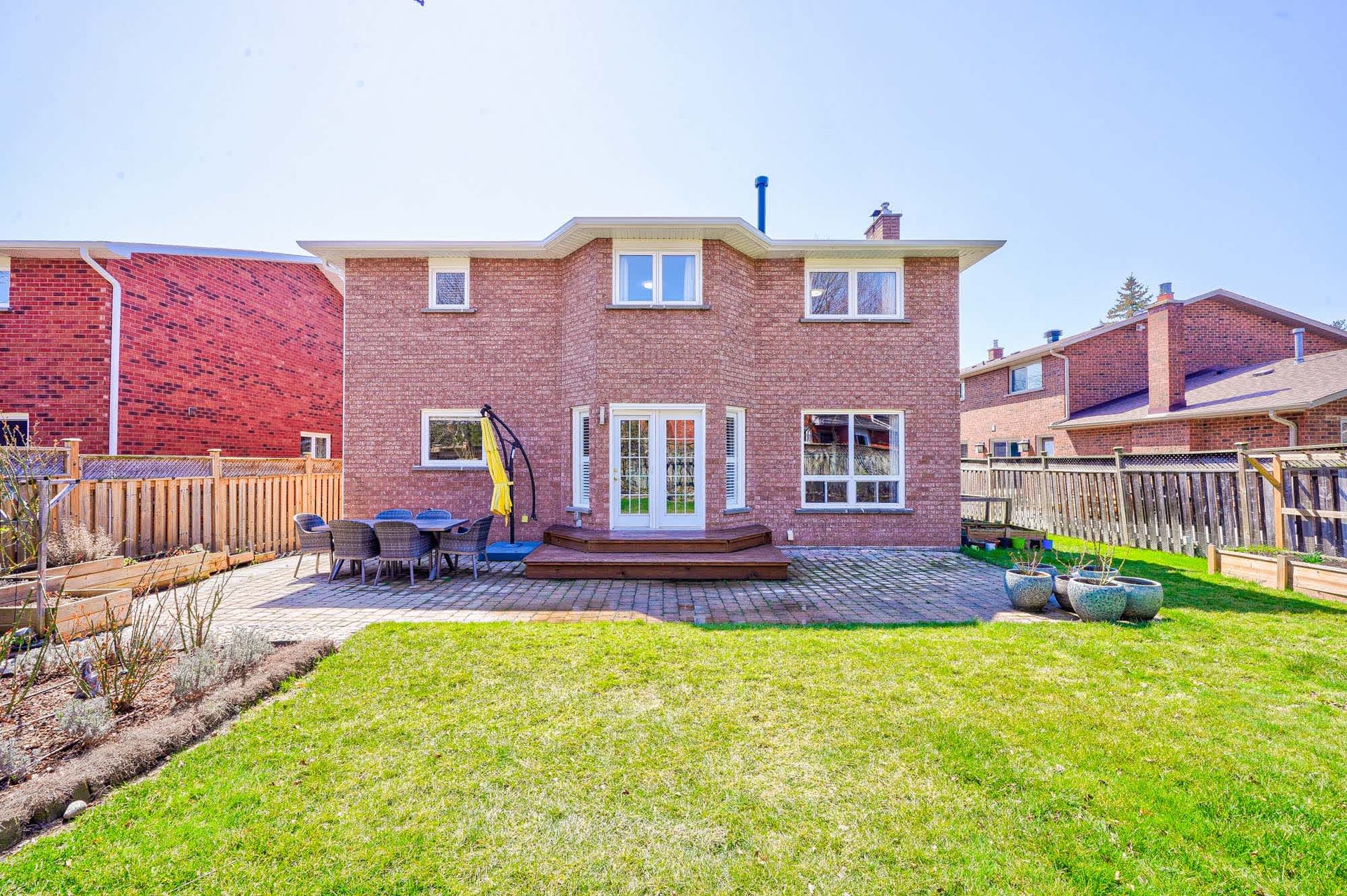 1237 Old Colony Rd