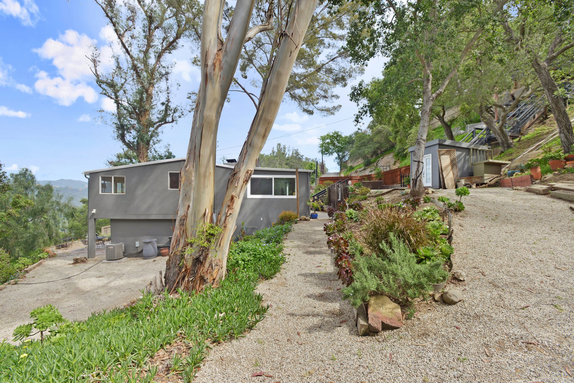 19991 Grand View Dr