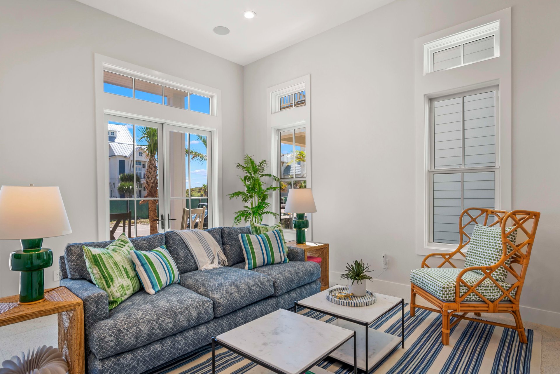 Coastline Drive, 4 Beds 4 Baths