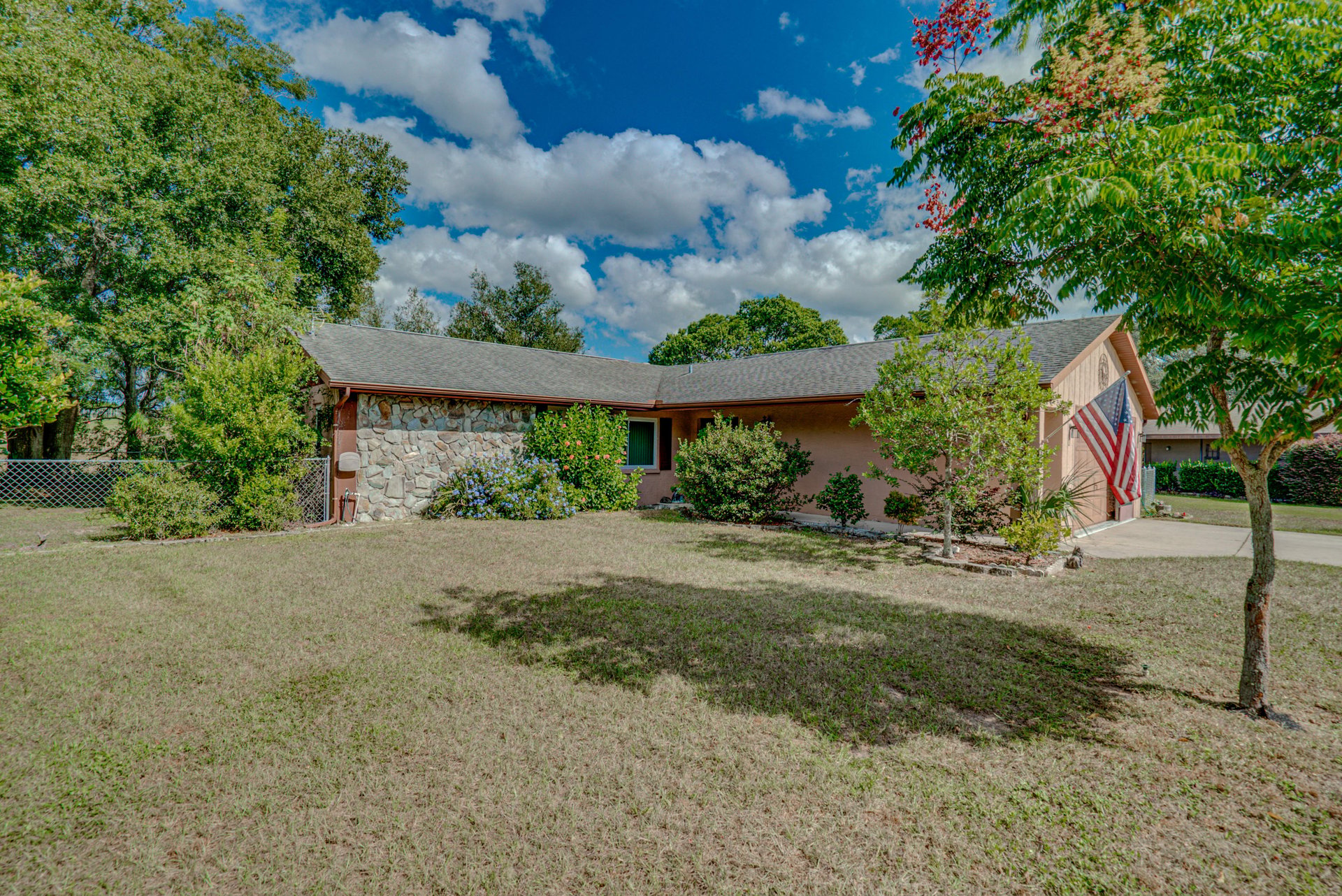 7130 LEXINGTON CIRCLE