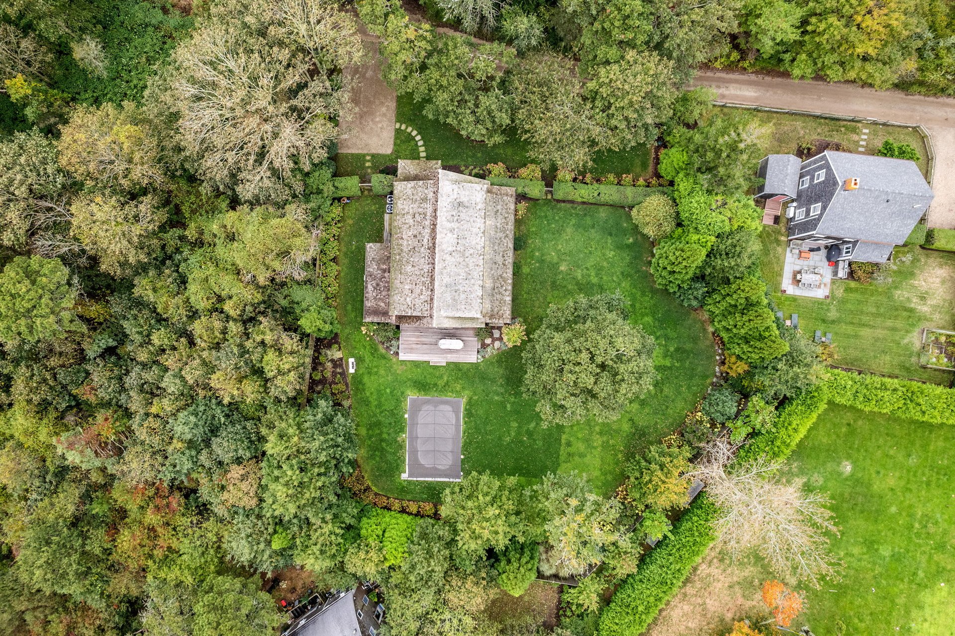 6 Oak Hollow Ln