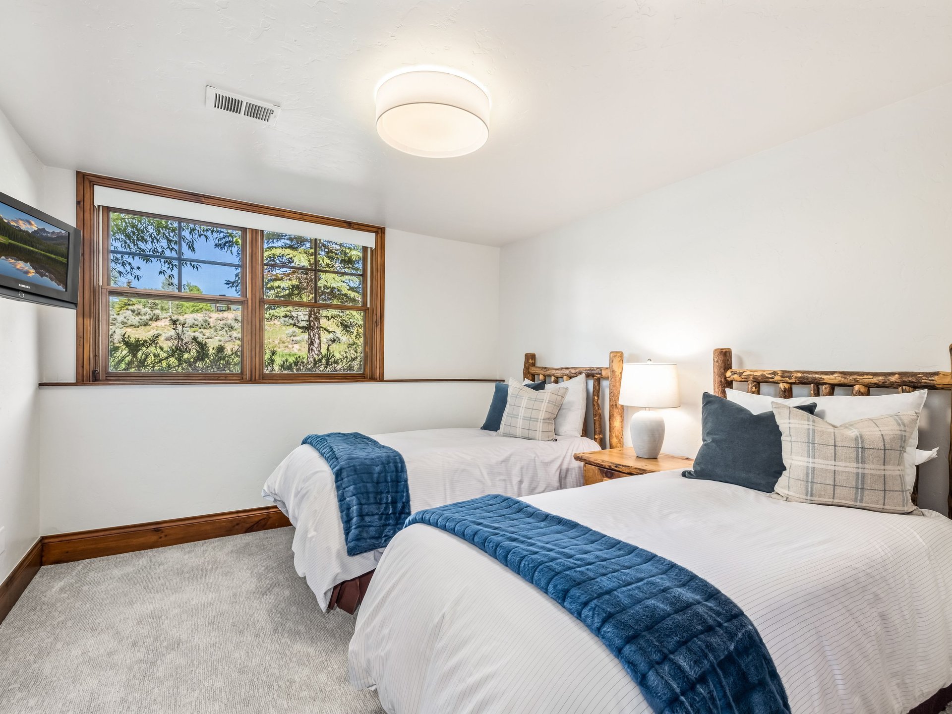 1225 Beard Creek Trail