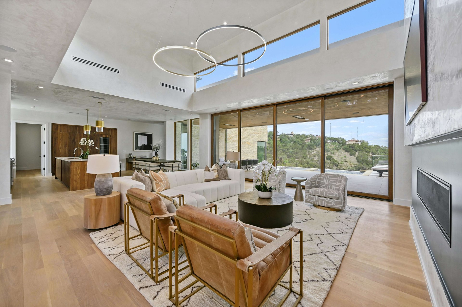 2 Valbella Drive