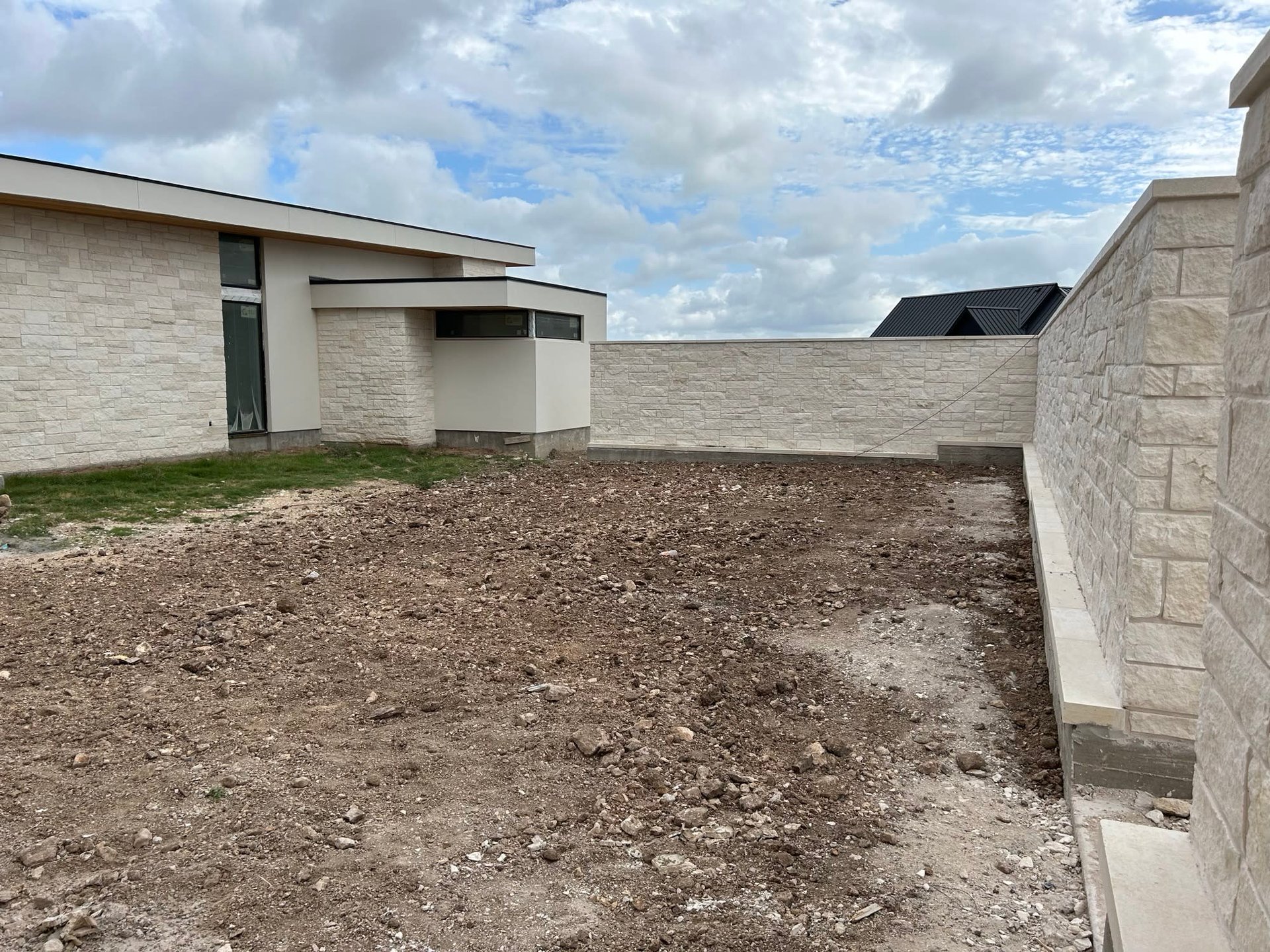 585 Vendemmia Bend, Lakeway, TX 78738