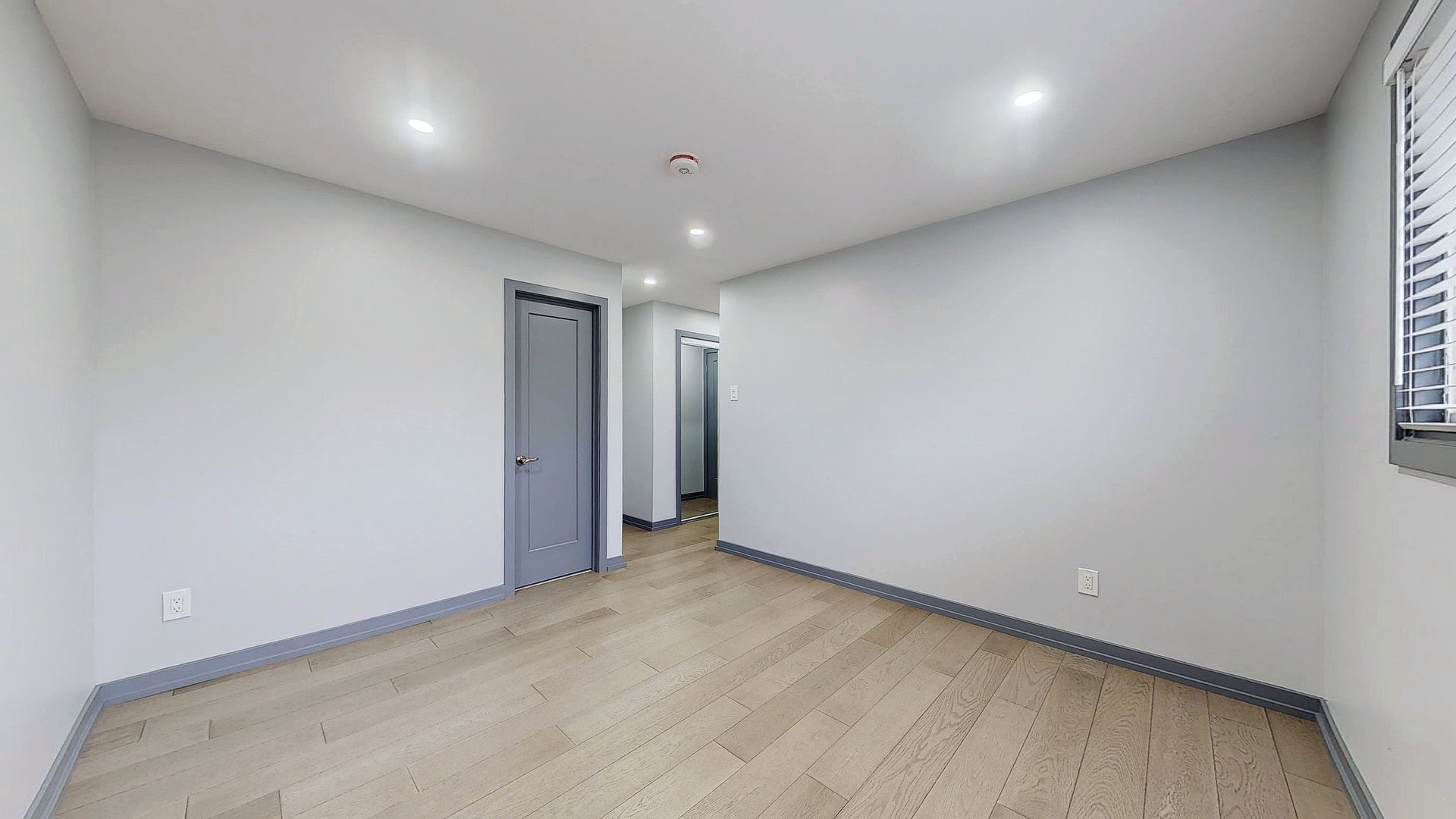 36 Jayfield Rd - Upper Unit