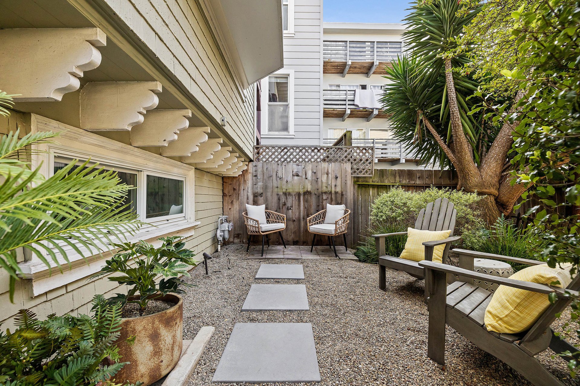 11 Imperial Avenue