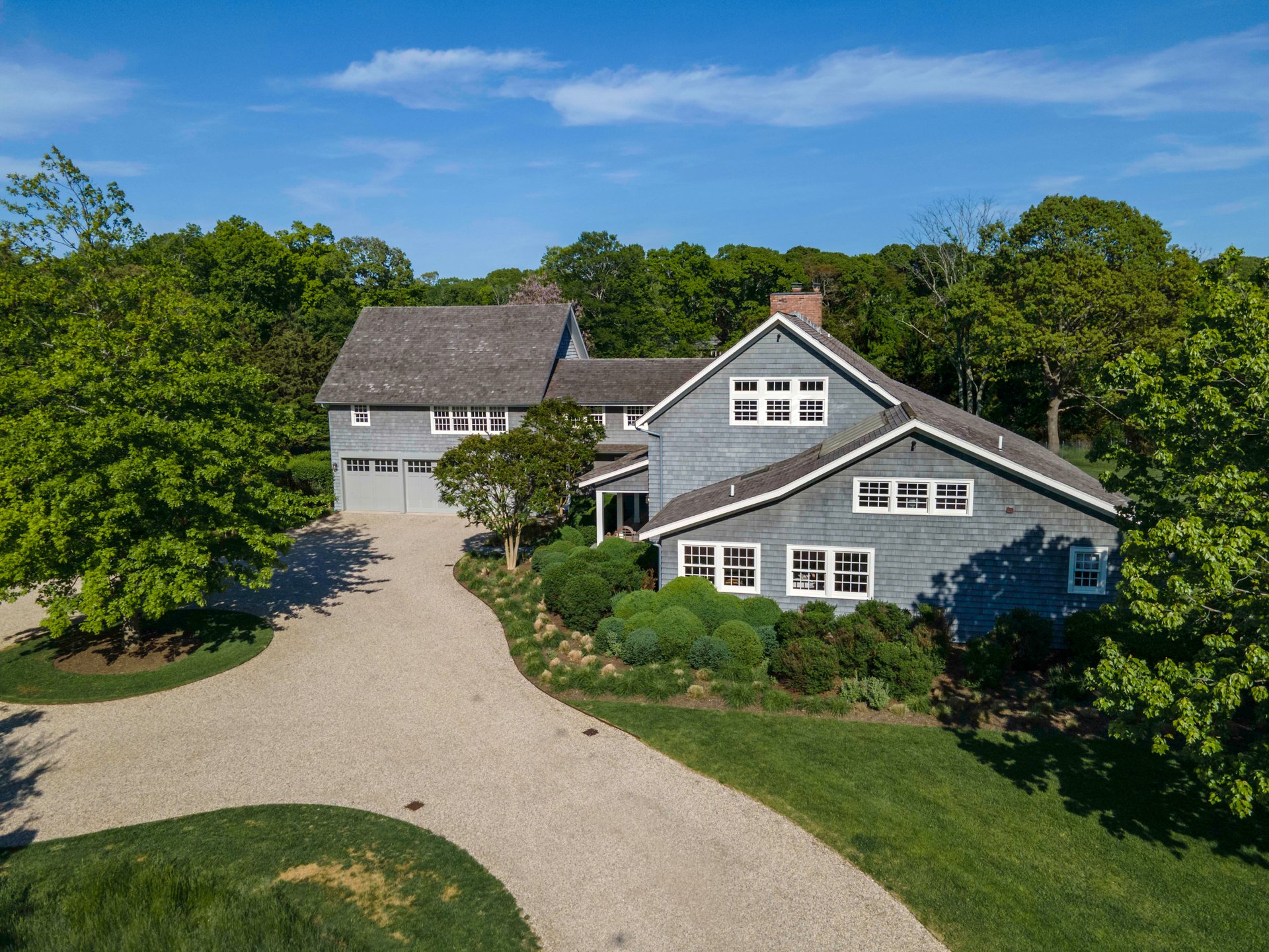 Upscale, Updated Sag Harbor Farmhouse in Waterfront Neighborhood