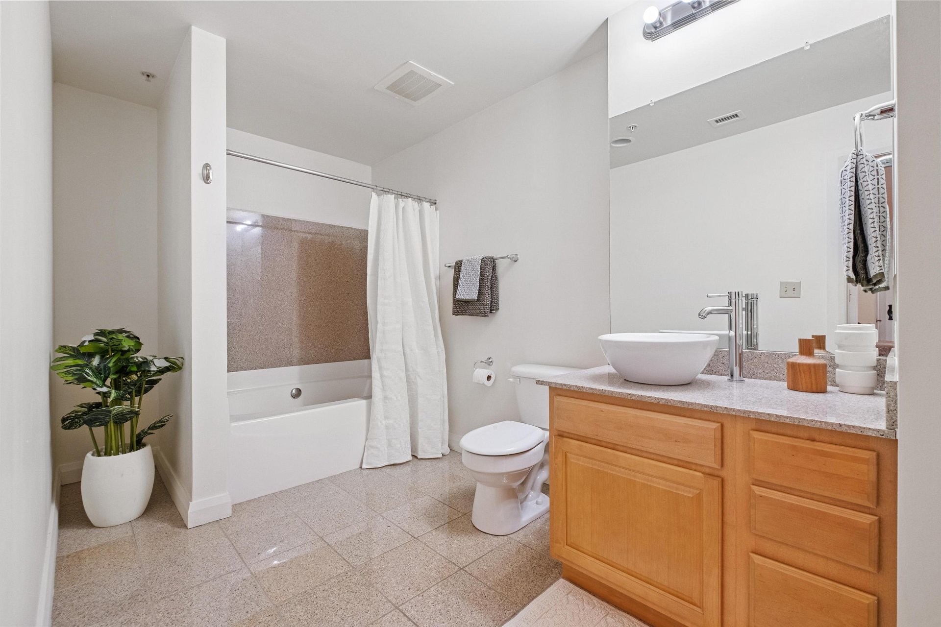 306 4th Avenue Unit #501