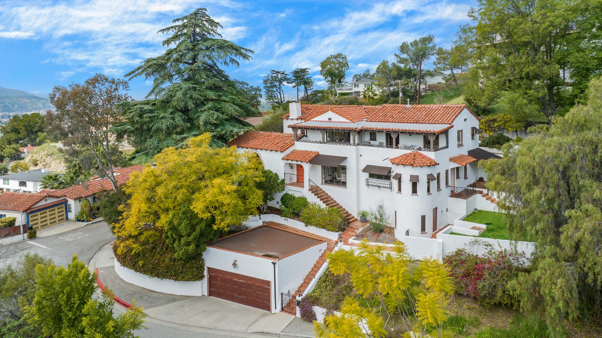  861 Cavanagh Rd, Glendale