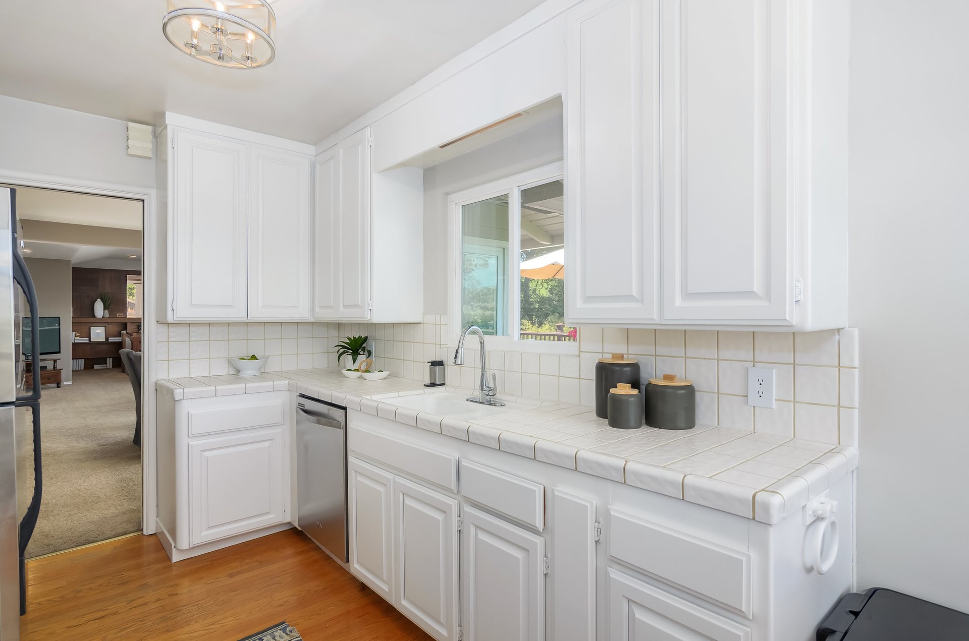 33 Crest Rd