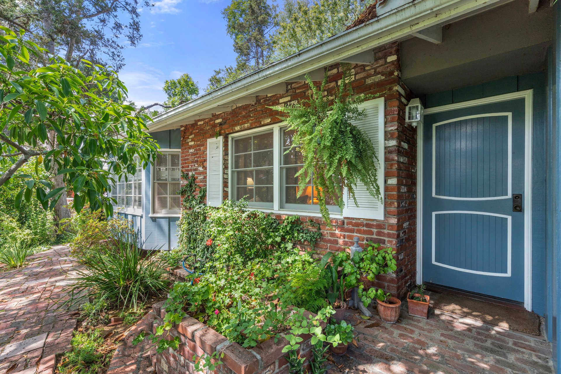 3720 Buena Park Dr