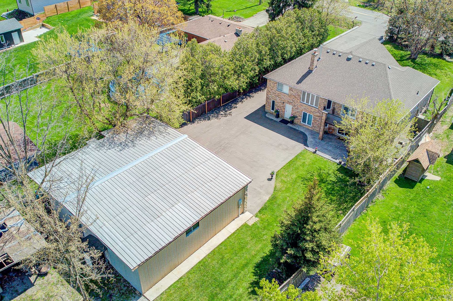 7364 Dickenson Rd E
