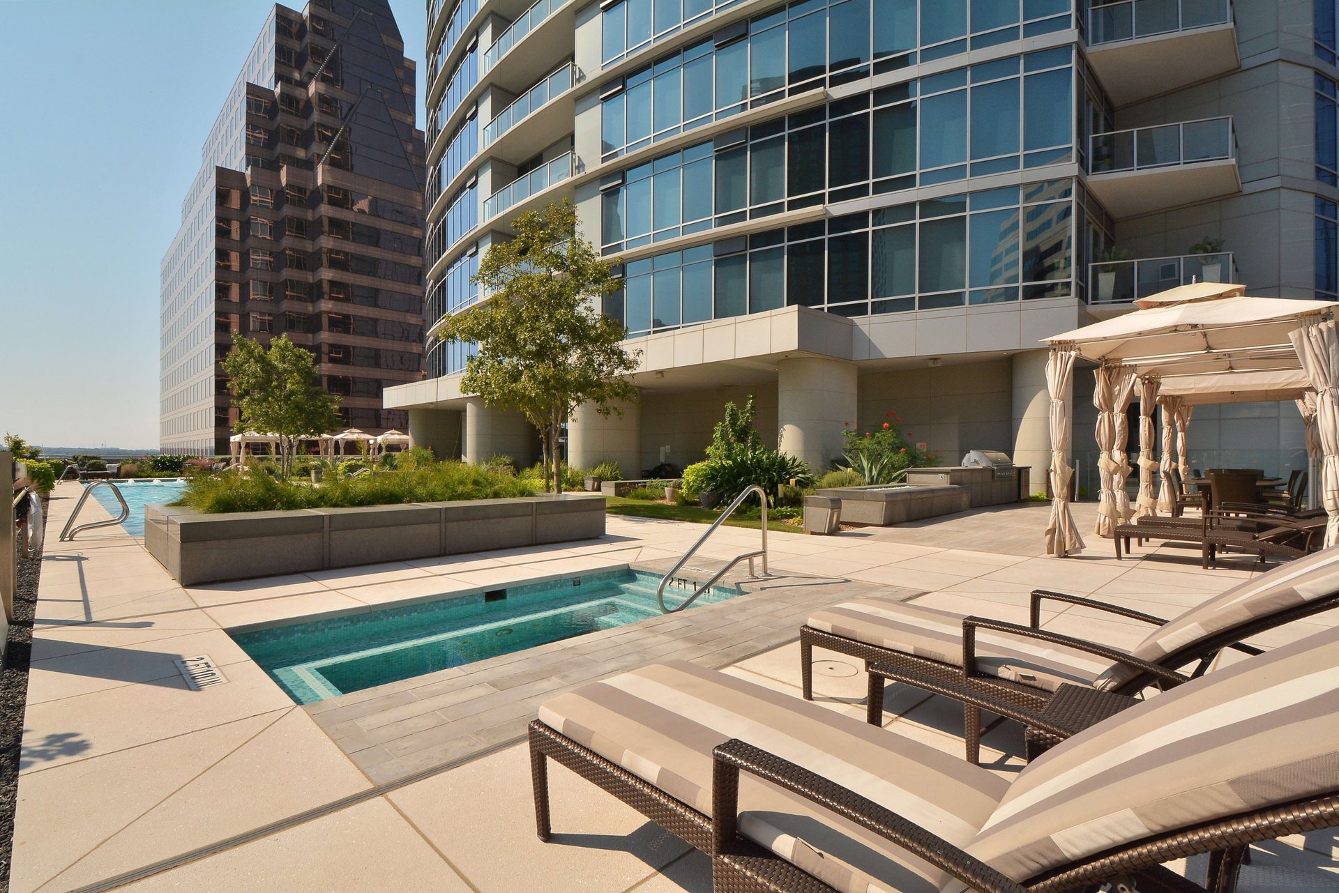 200 Congress Ave #44J