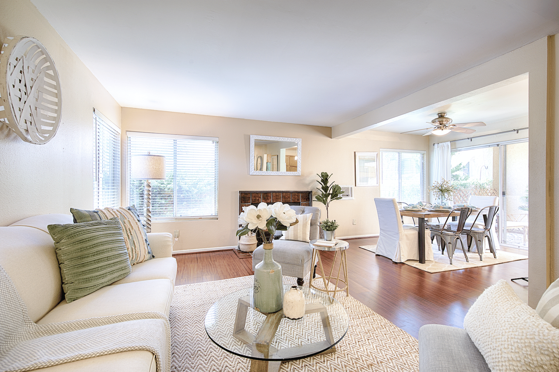930 Via Mil Cumbres
