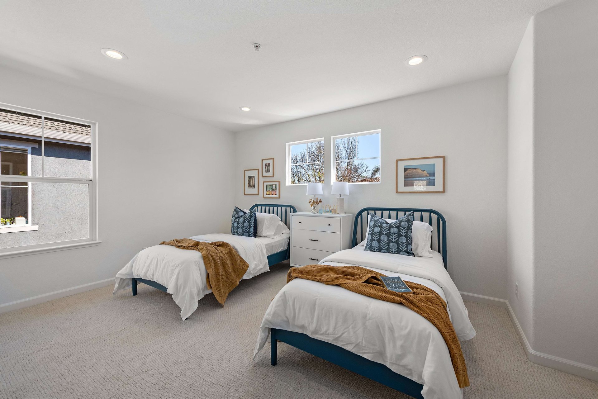 27 Presidio Dr