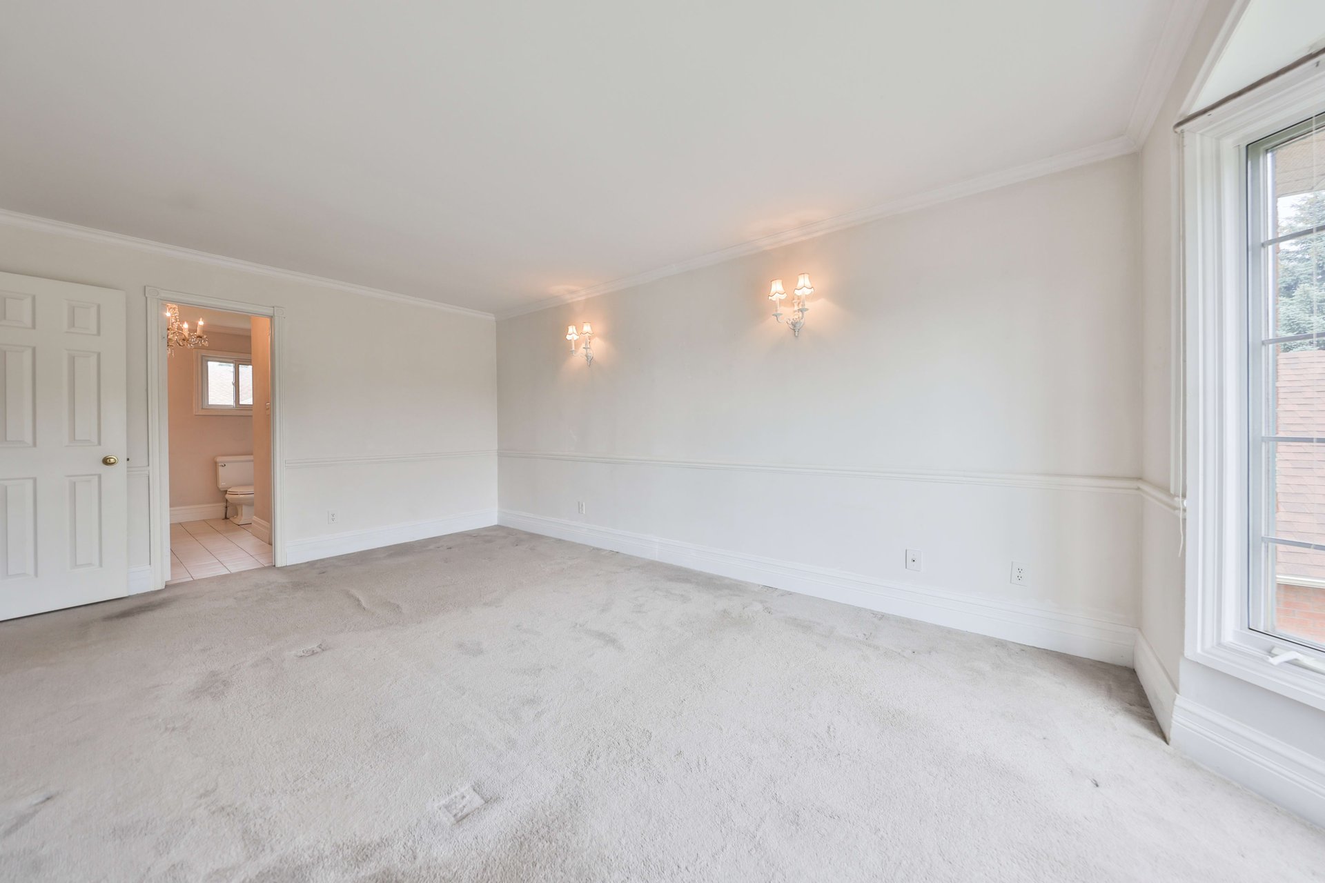 2044 Grand Blvd, Oakville