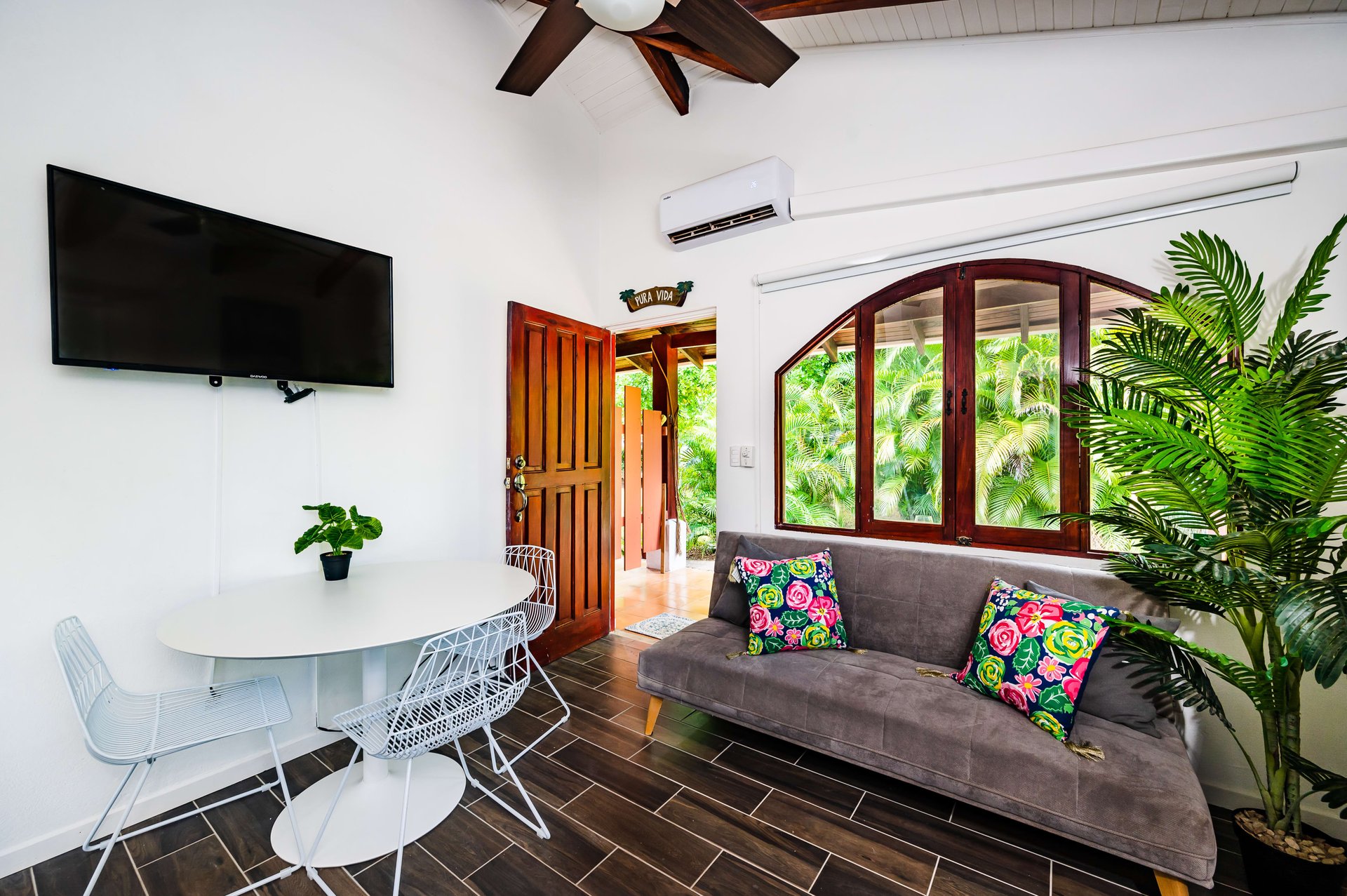 Casa Papaya Villaggio II, 431B | Renovated One-Bedroom Condo Steps from 7 Beaches