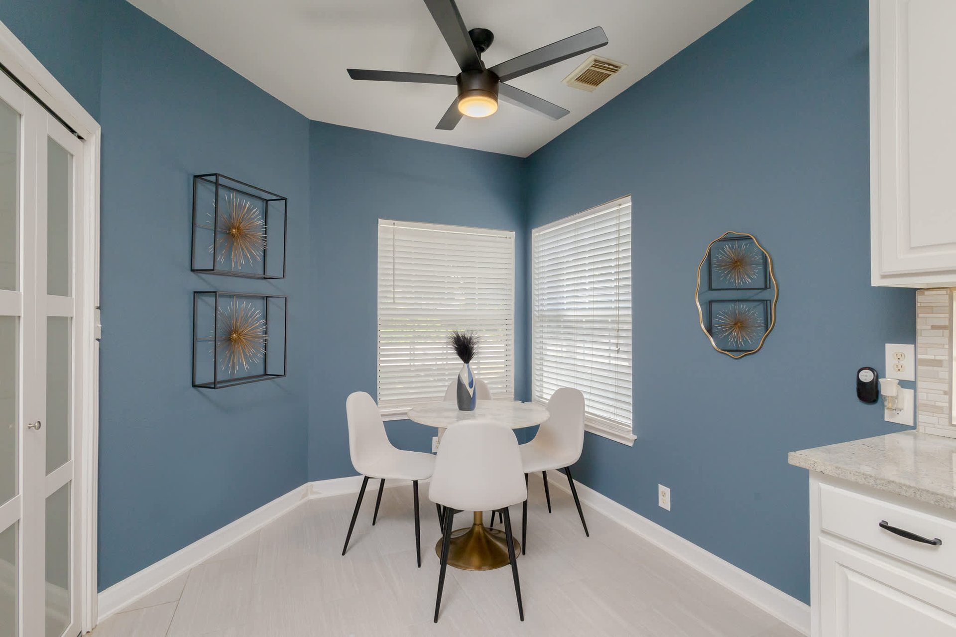 24843 CRESCENT RUN