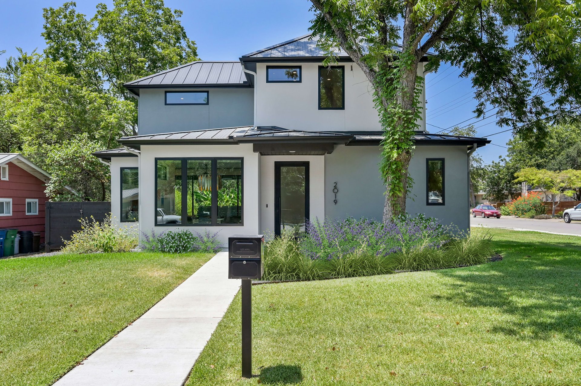 2019 Brentwood Street