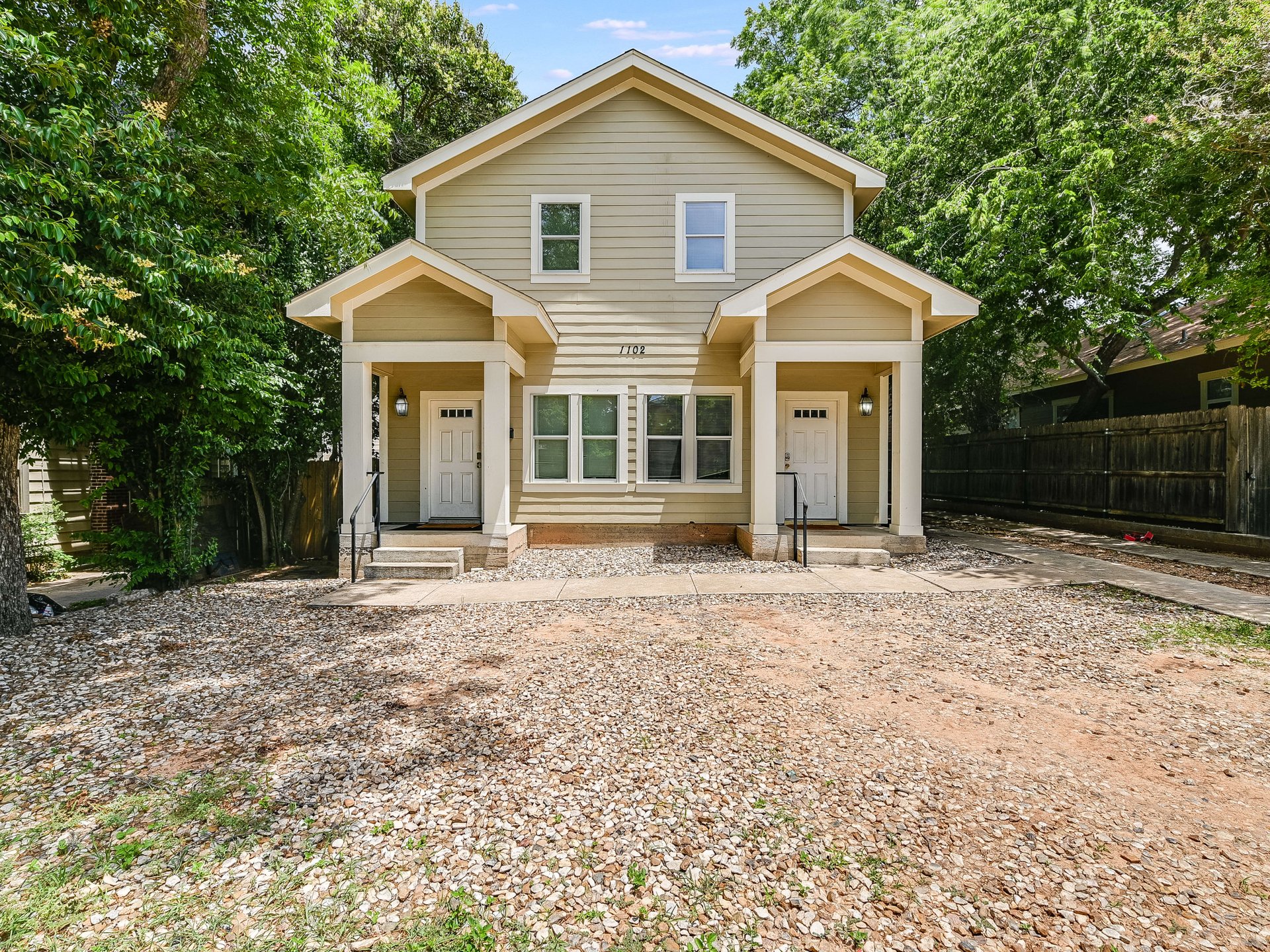 1102 W 22nd 1/2 Street