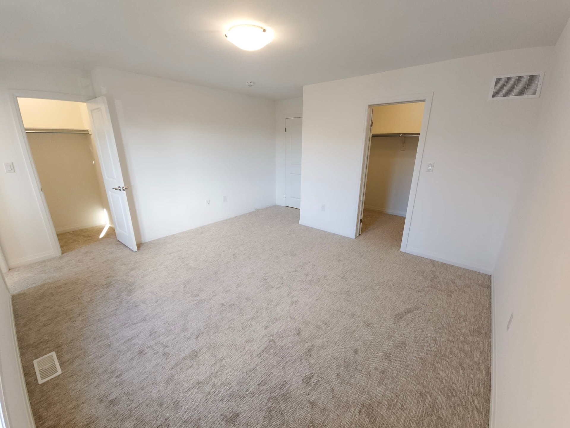 180 Bur Oak Dr