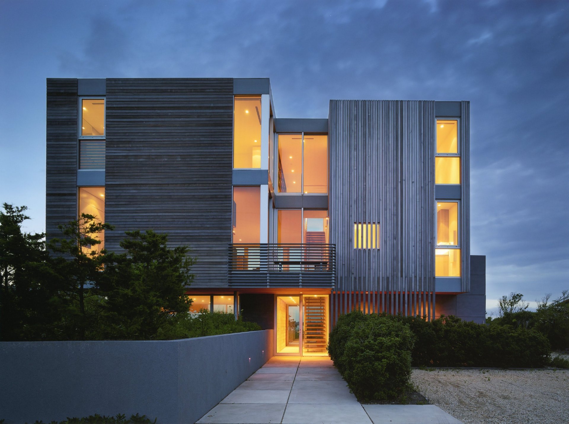 Unbelievable Sunsets Over Mecox Bay in a World-Class Modern
