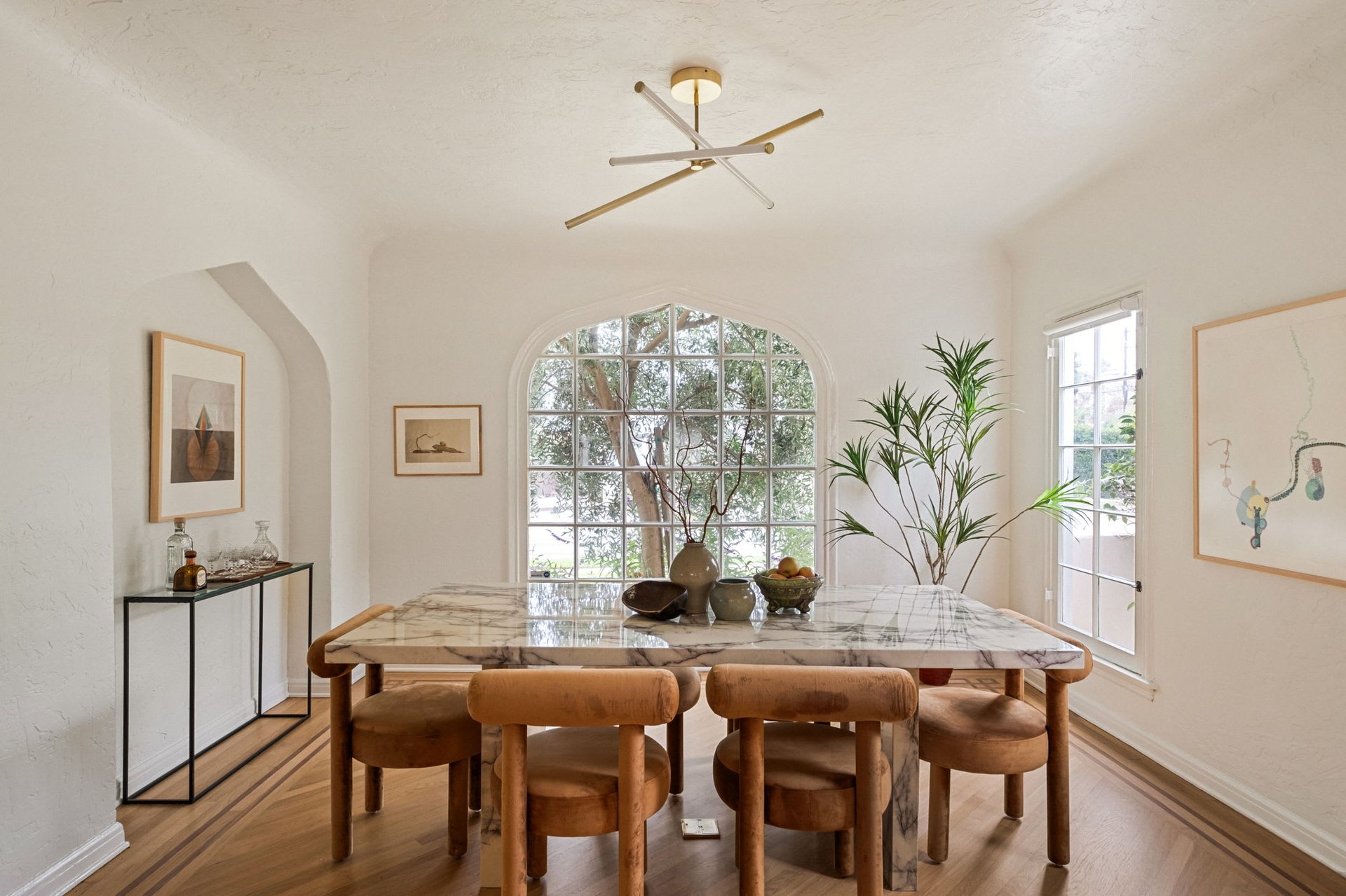 Beautifully Re-imagined Spanish Modern in Wilshire Vista