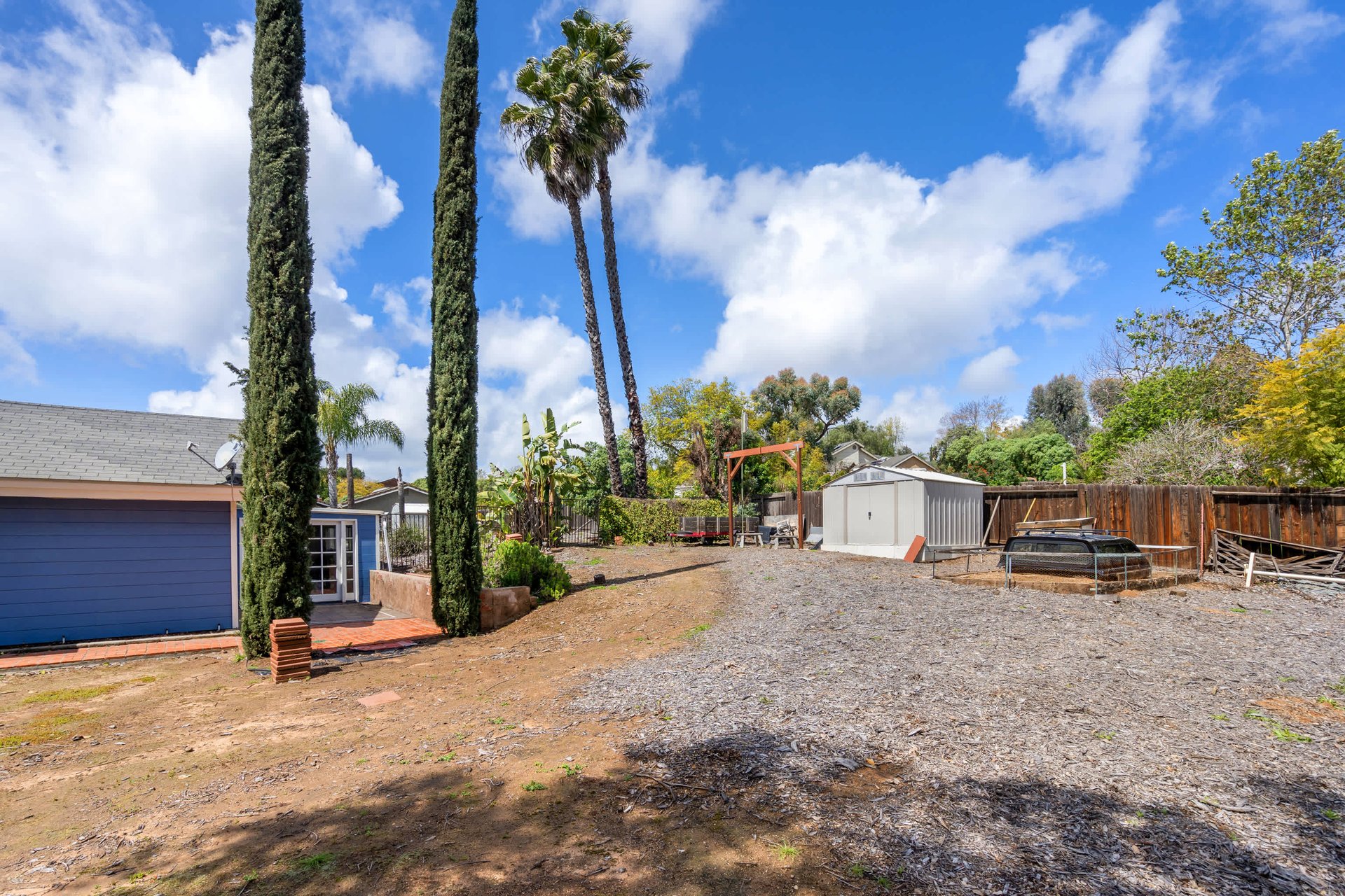 1002 Pepper Tree Ln
