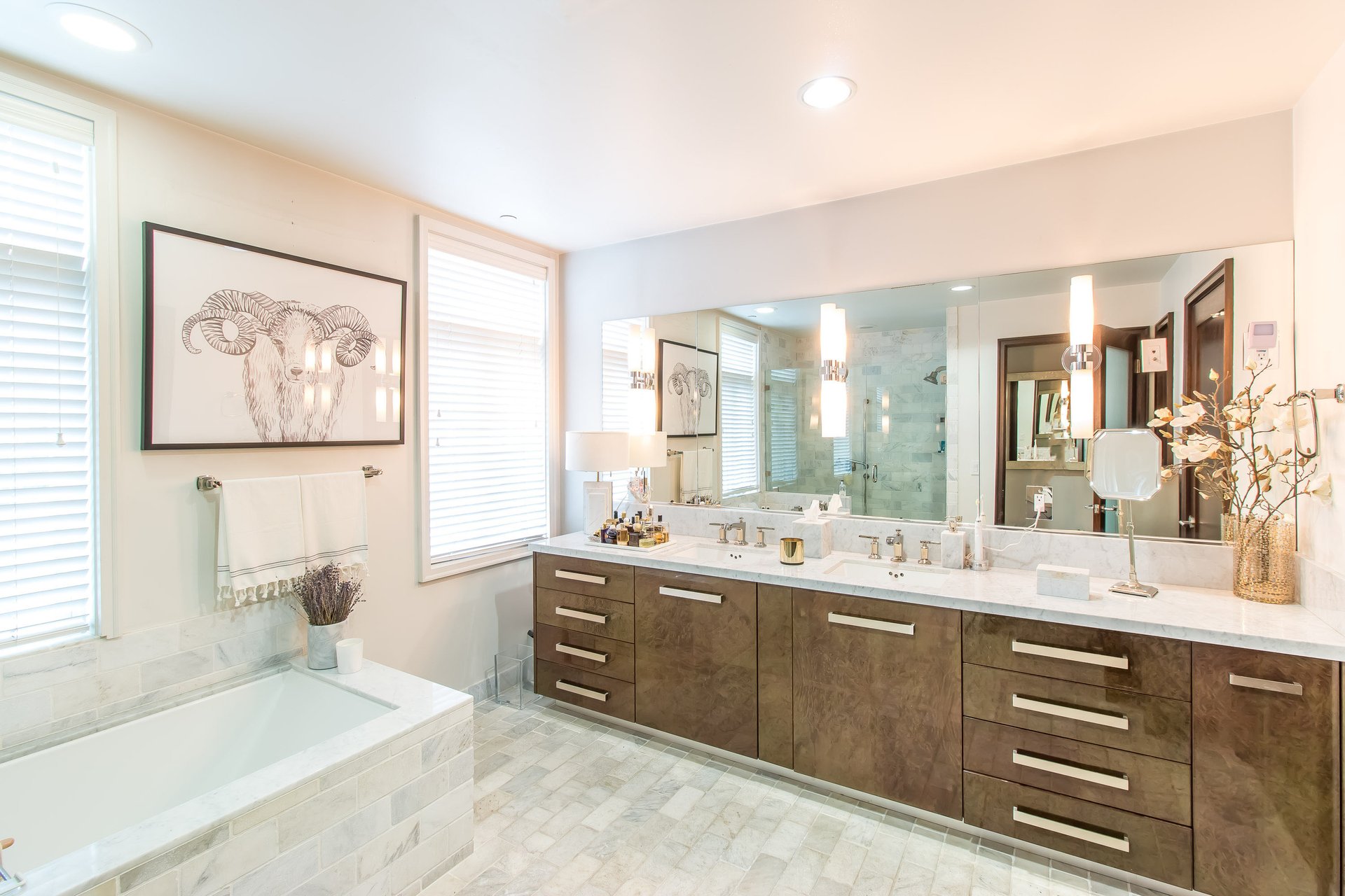 447 N Doheny Dr, #305