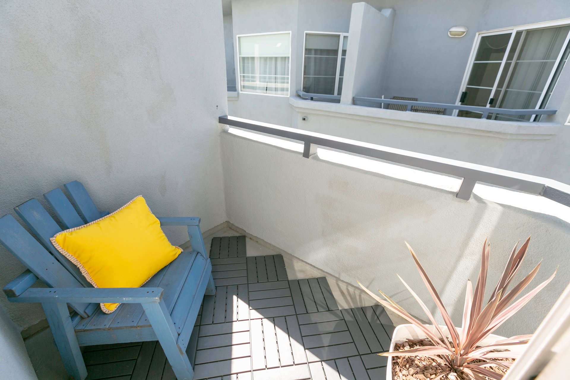 Renovated Townhome in Beverly Grove