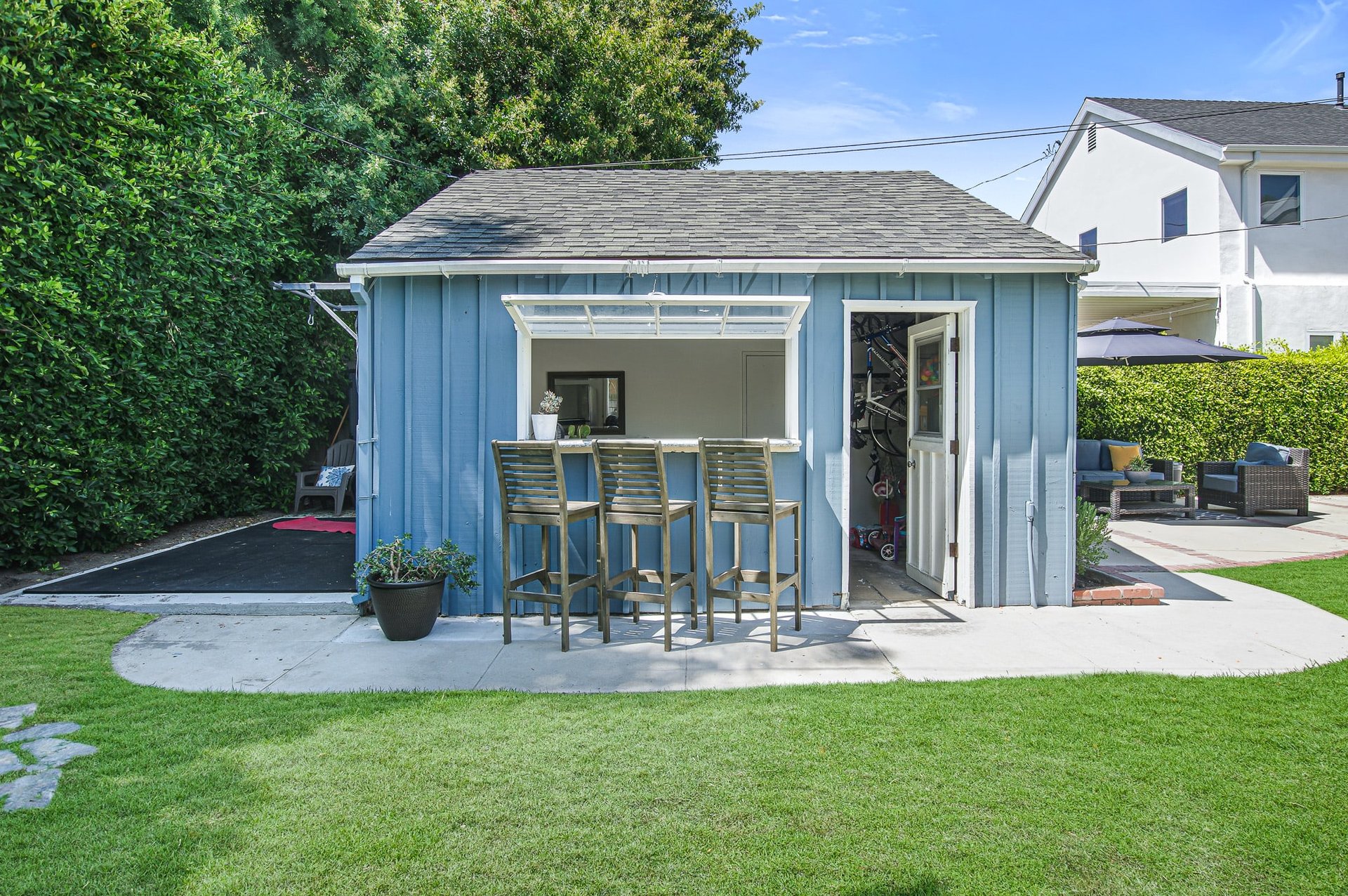 LOVINGLY RESTORED 2-STORY TRADITIONAL HOME IN PRIME RANCHO PARK