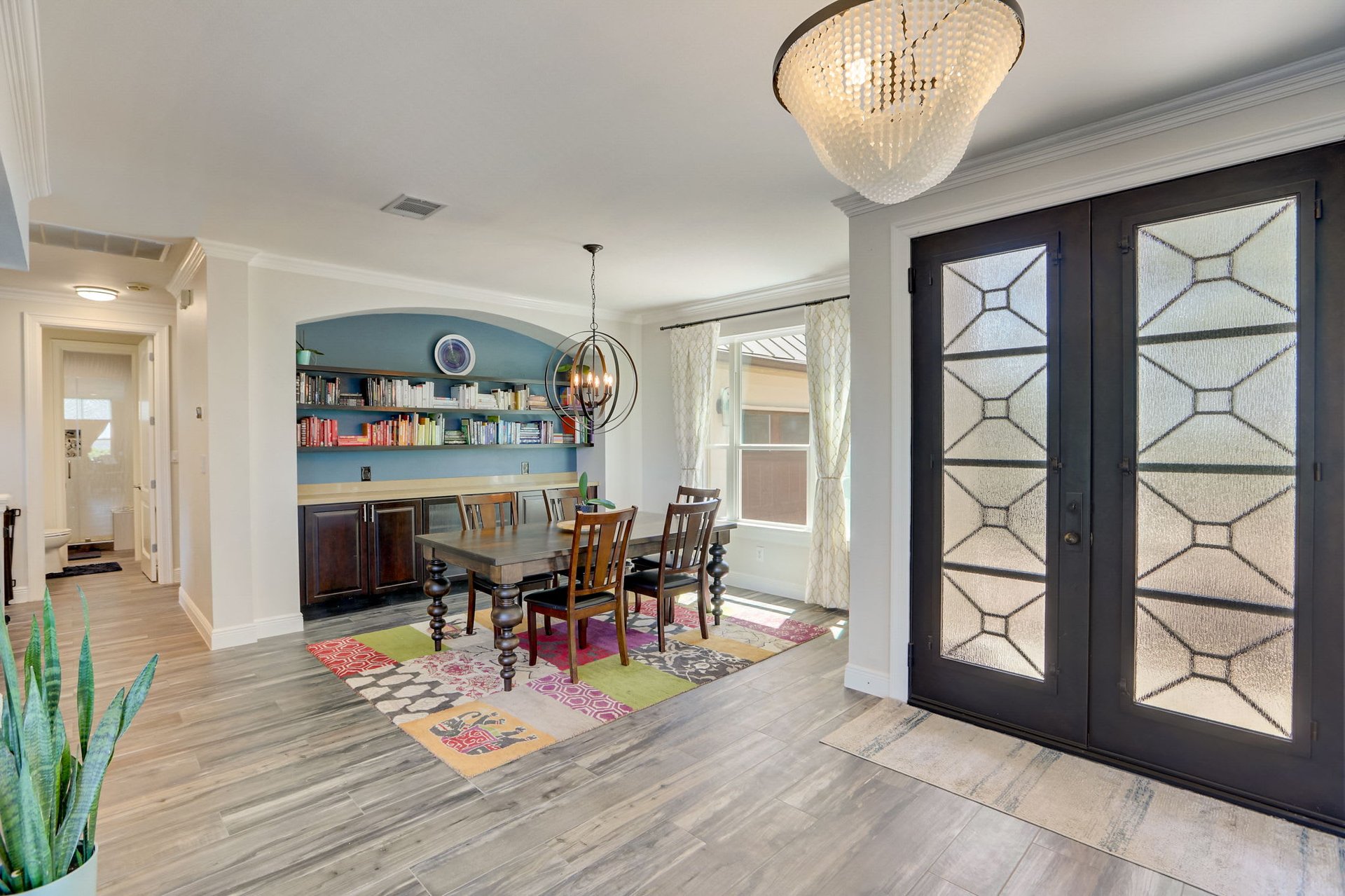 Hill Country Paradise: Luxurious 4/3 Home with Heated Pool/Spa and Spectacular Sunset Views in River Place!