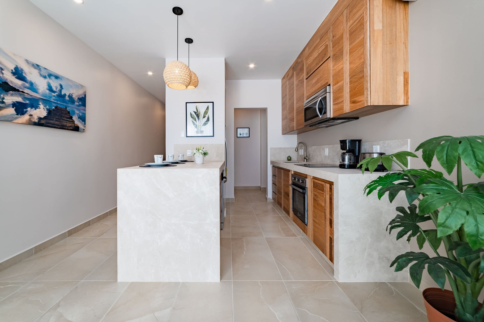 1 bedroom & 1 studio, Condo, Costta Plaza & Condos