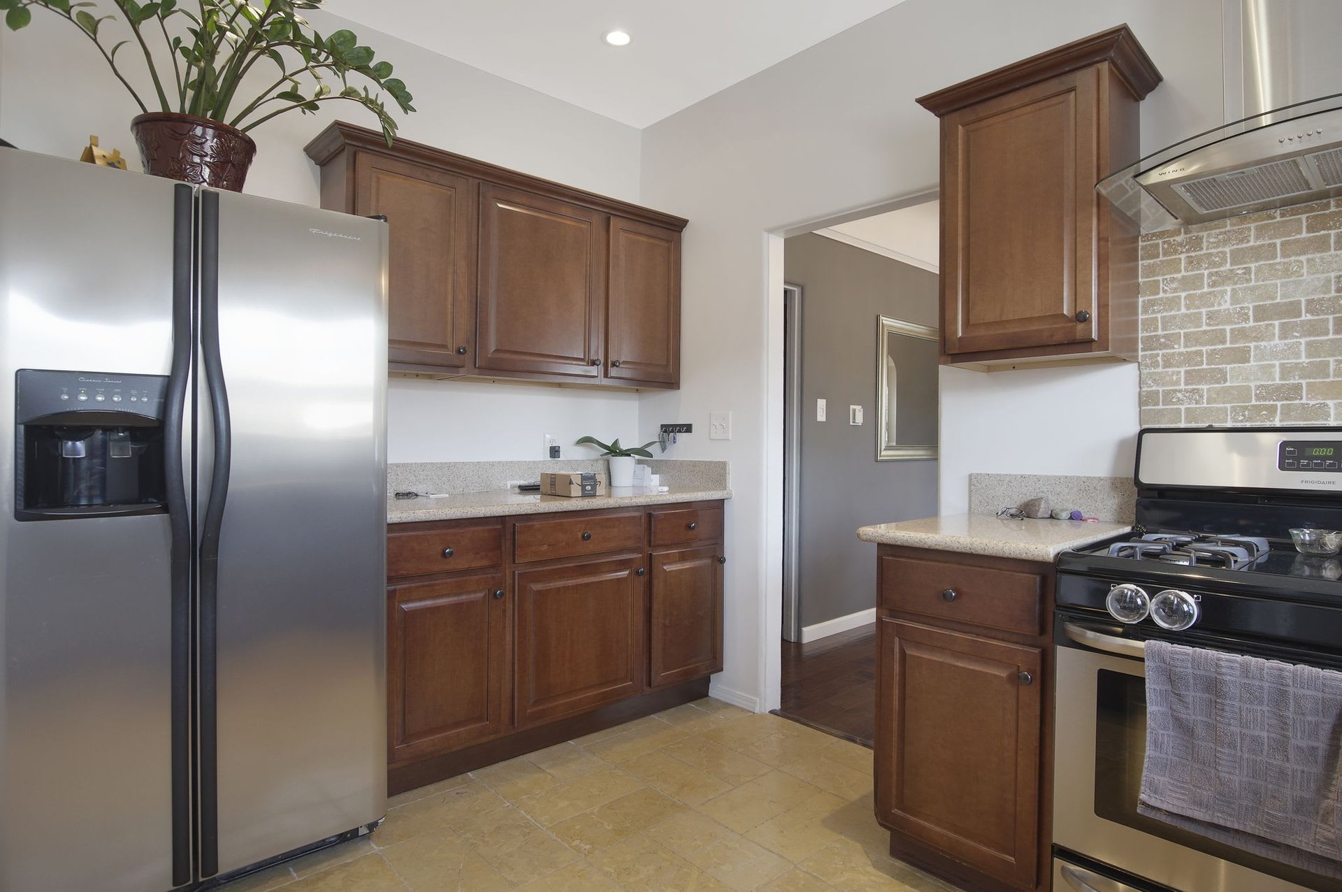 Excellent Opportunity. 5-Units at Strong Current 5.6% Cap in Wilshire HIghlands