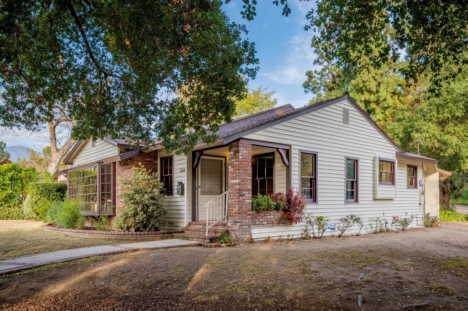 3200 Sparr Blvd.
