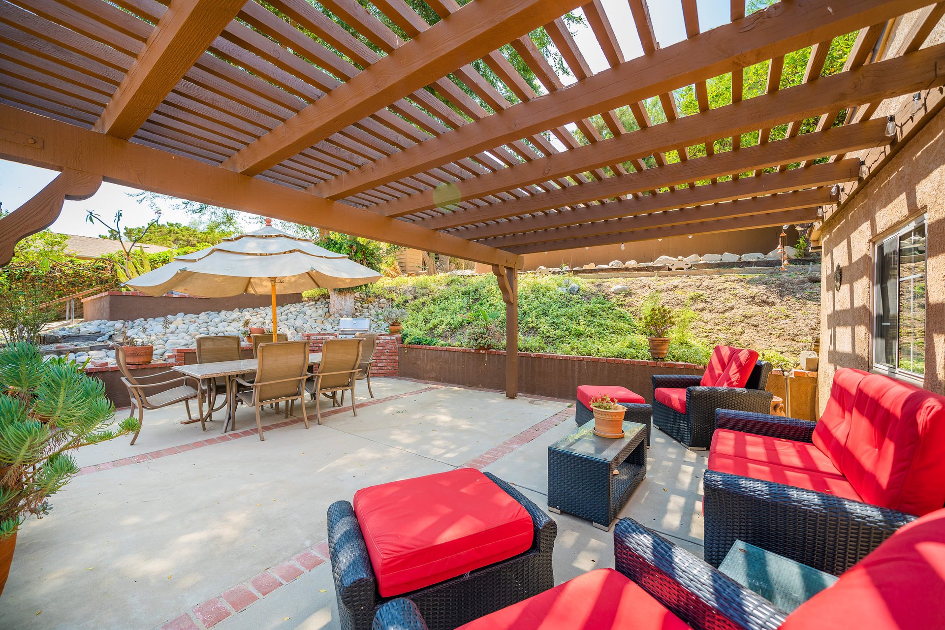 A Lil Bit O' Country in Shadow Hills * SOLD at full price