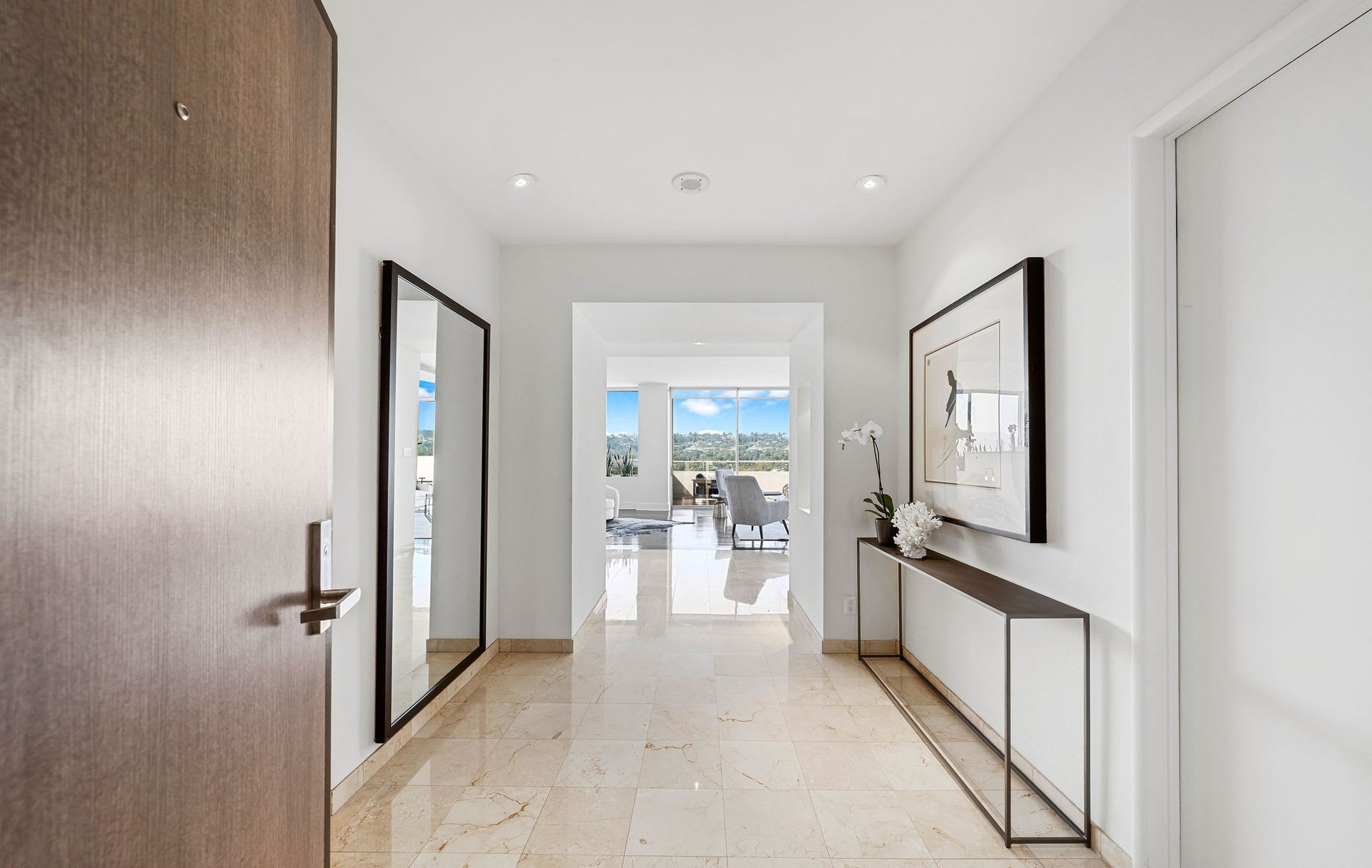 The Comstock #PHA, Wilshire Corridor