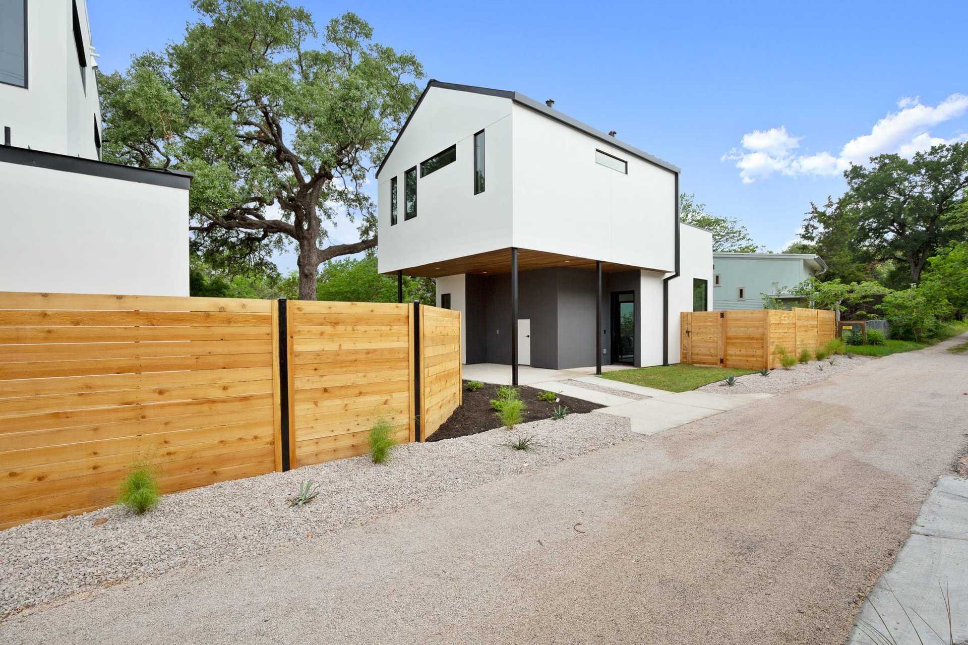 1008 W Annie St #B